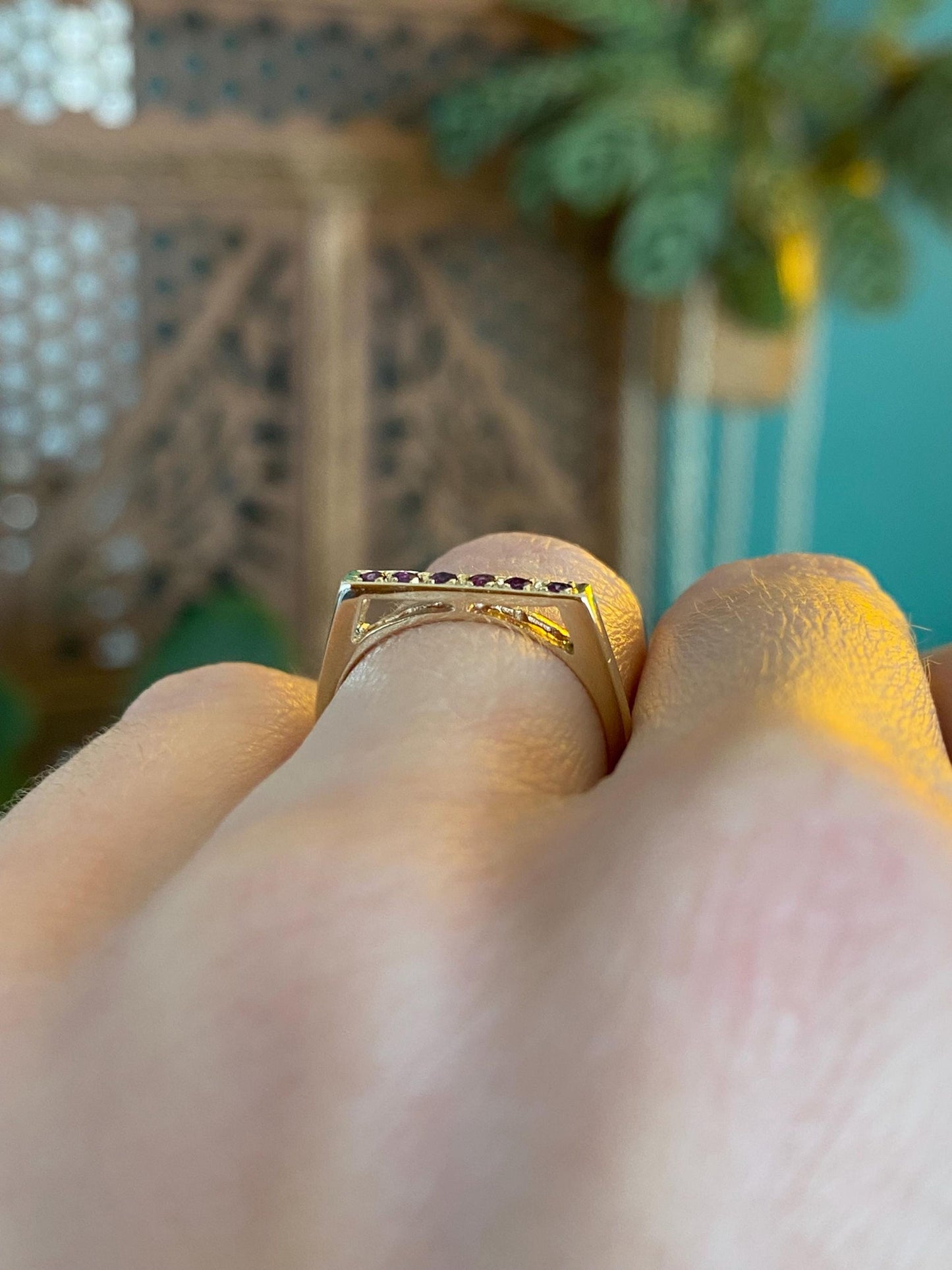 Vintage Solid 14k Yellow Gold Red Spinel Ring - Size 5.25