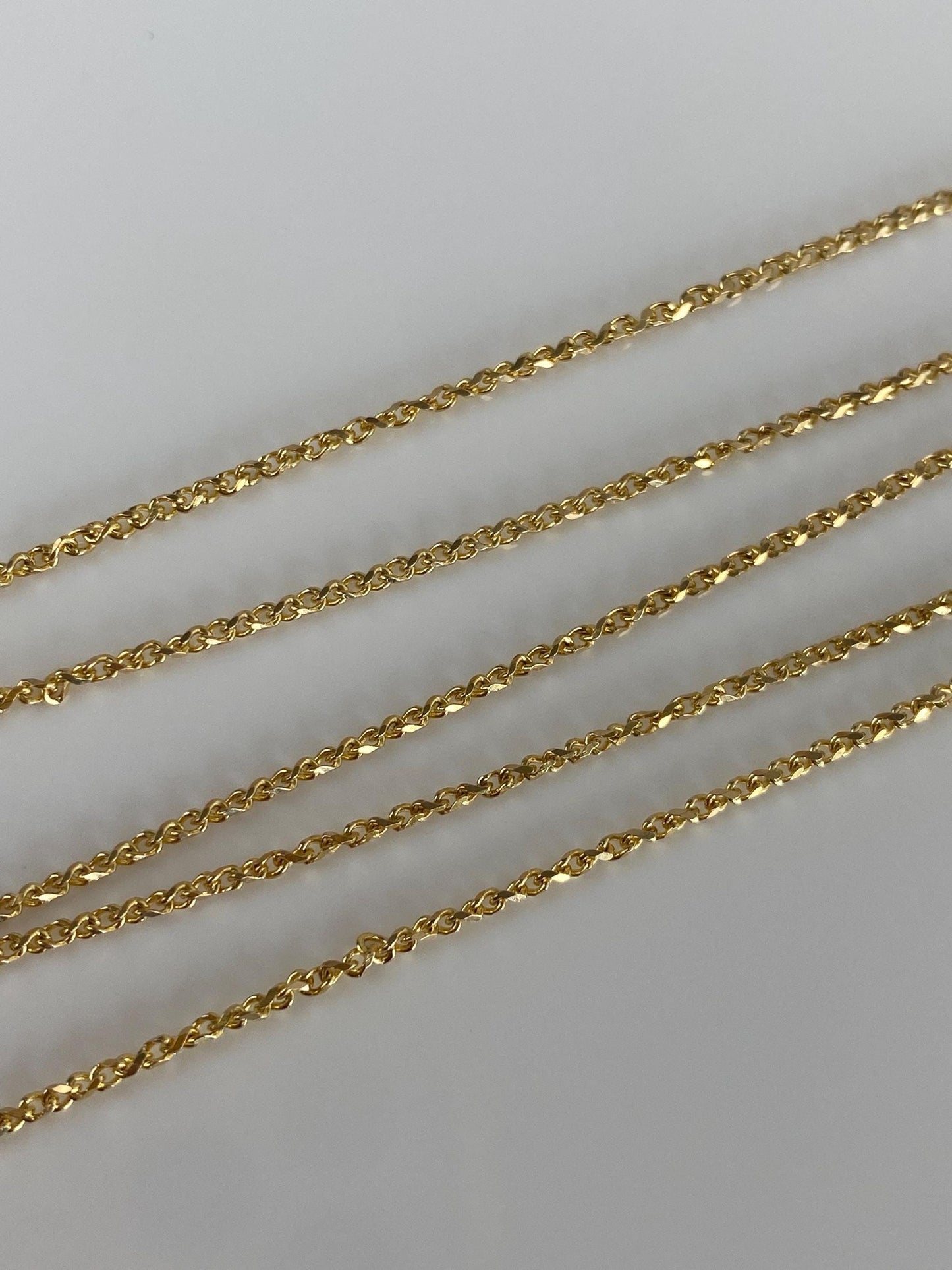 Vintage Solid 14k Yellow Gold Twisted Box Chain Necklace - 18 inches