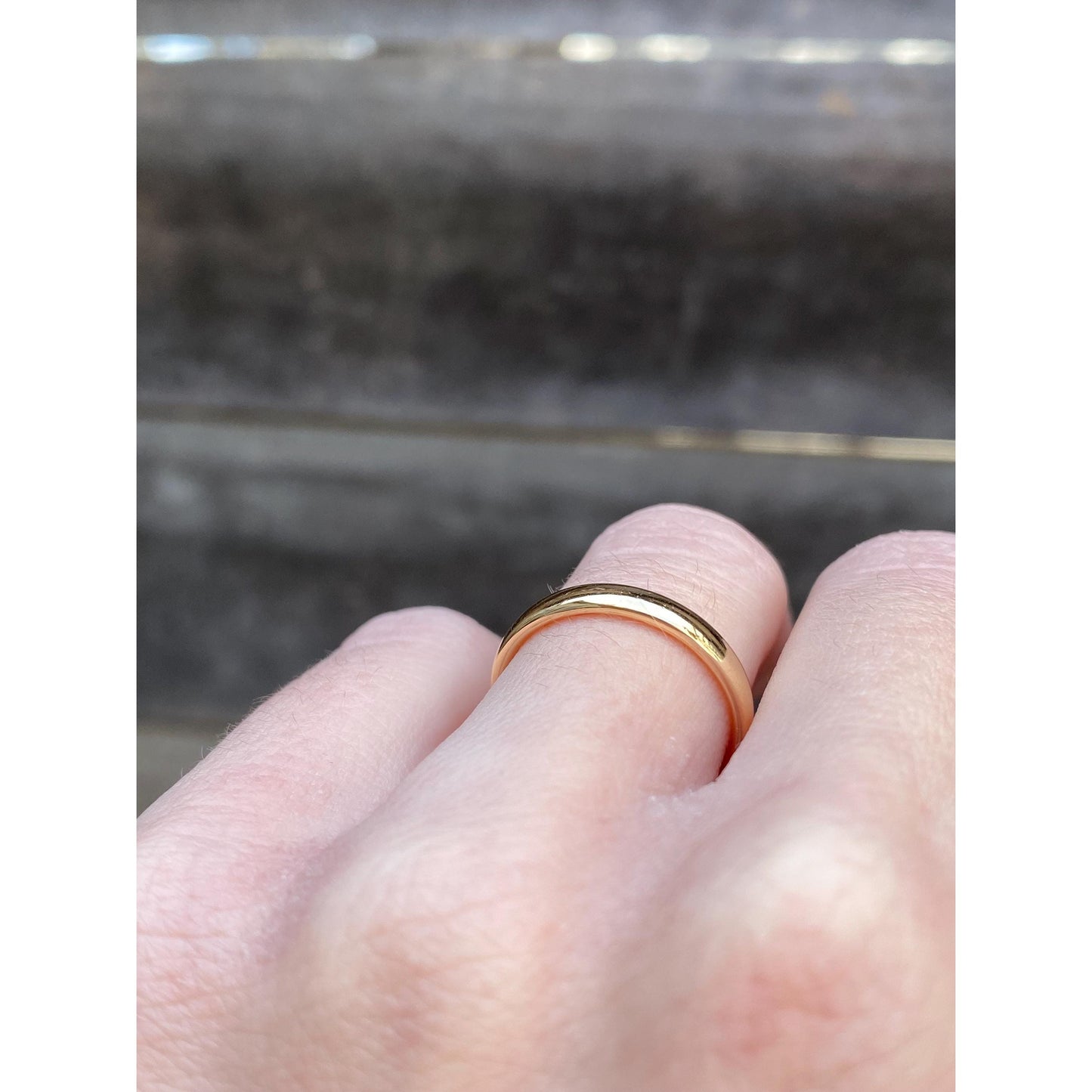 Vintage Solid 18k Yellow Gold Ring Band - Size 5.5
