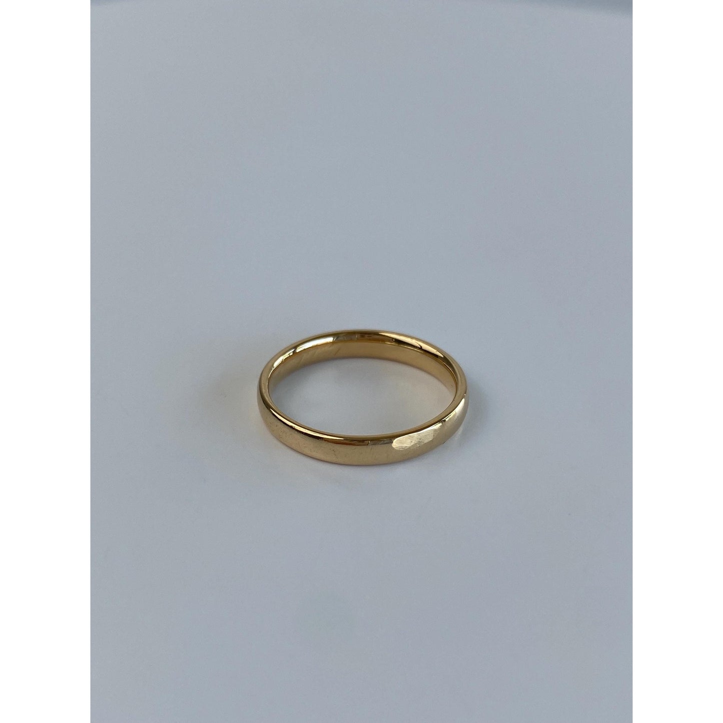 Vintage Solid 18k Yellow Gold Ring Band - Size 5.5