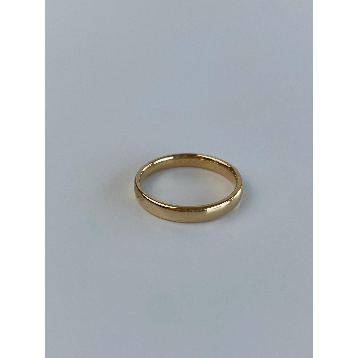 Vintage Solid 18k Yellow Gold Ring Band - Size 5.5
