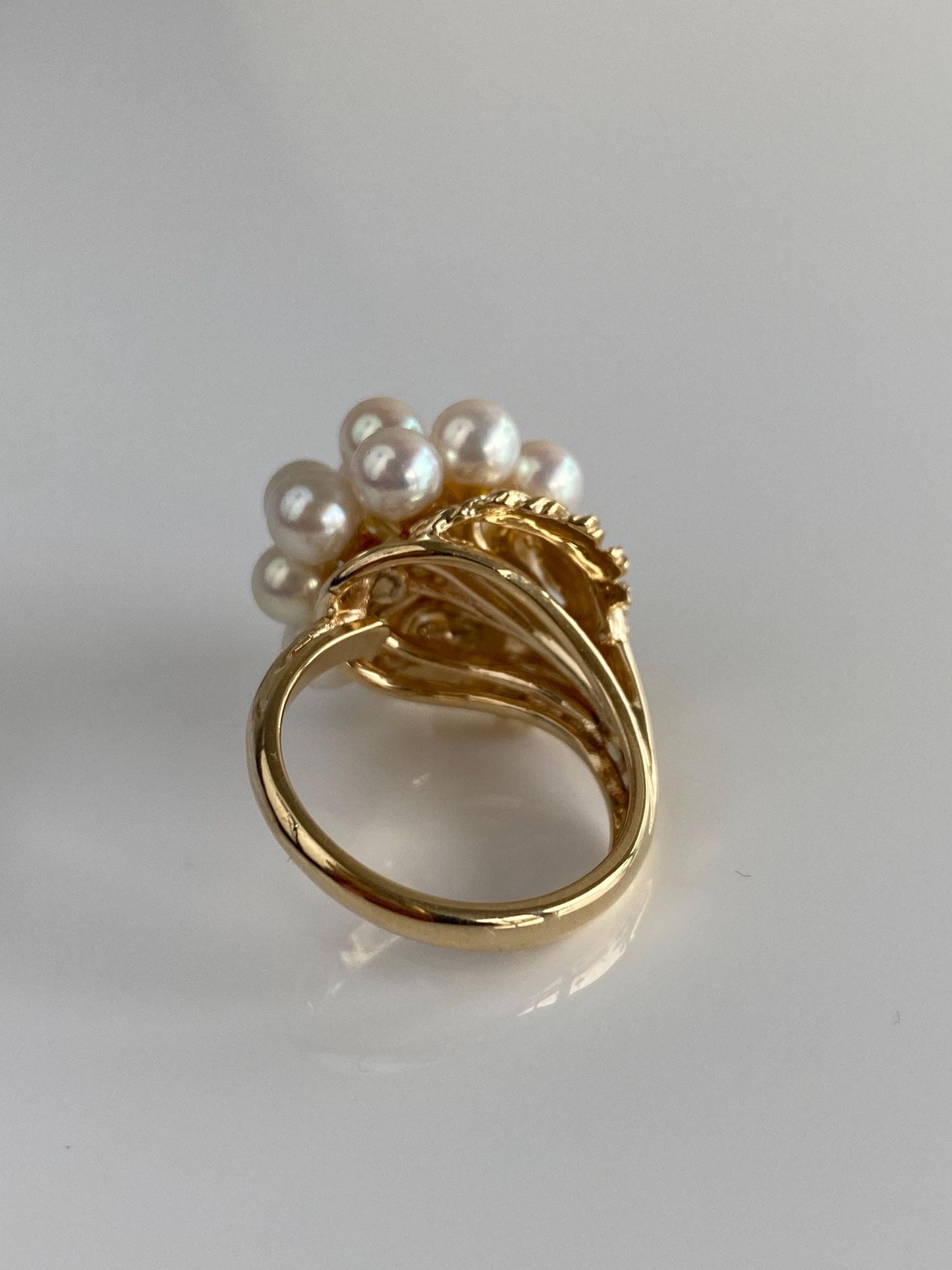 Vintage Solid 14k Yellow Gold Pearls Cluster Leaf Ring - Size 6.5