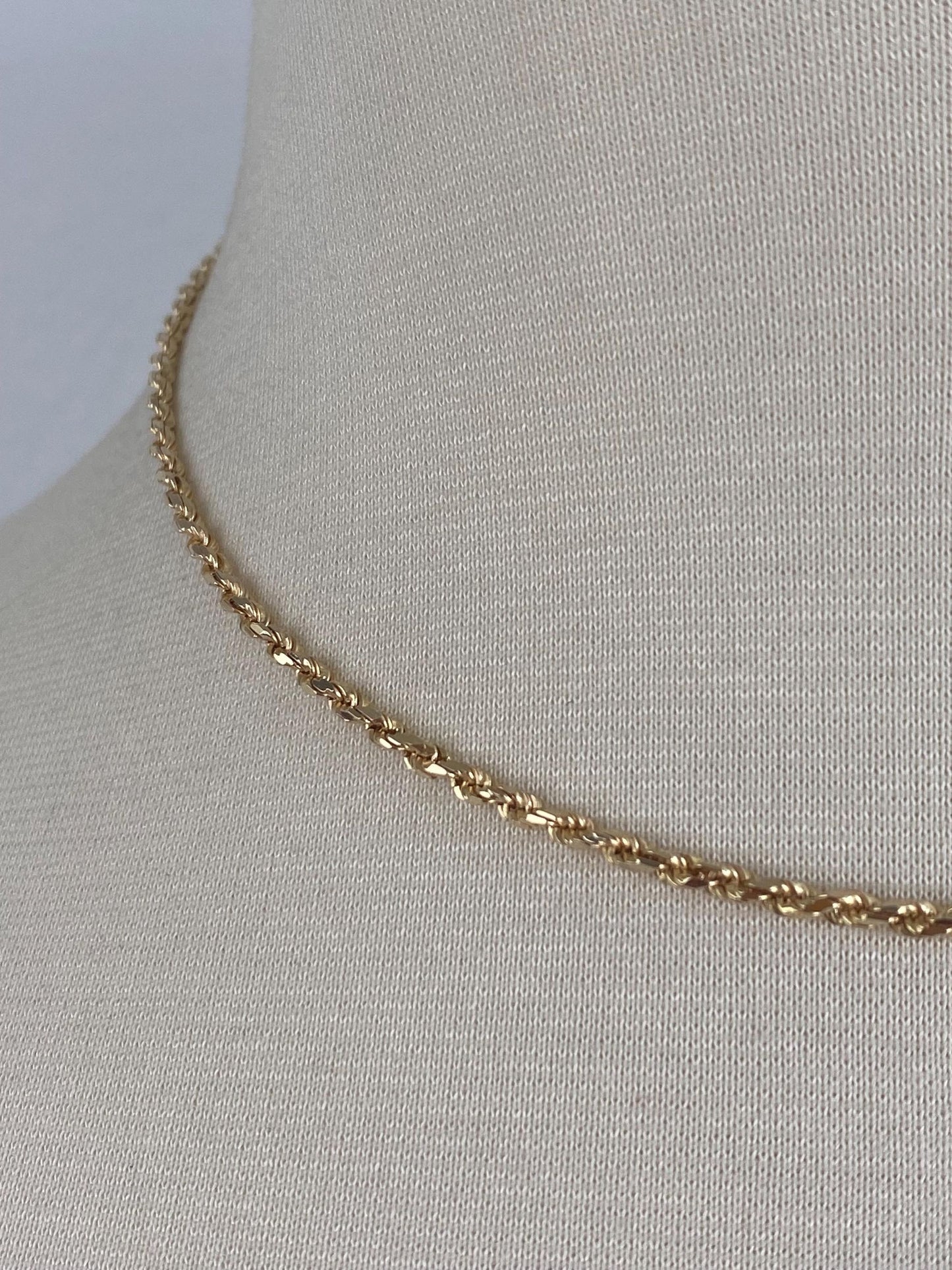 Vintage Solid 14k Yellow Gold Diamond Cut Rope Chain Necklace - 16.25 inches