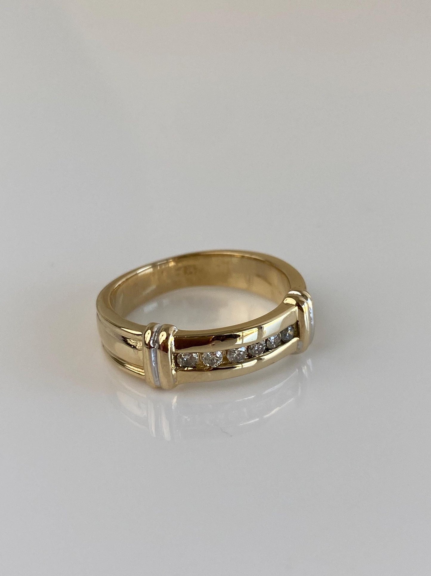 Vintage Solid 14k Yellow Gold Diamond Ring Band - Size 6.75
