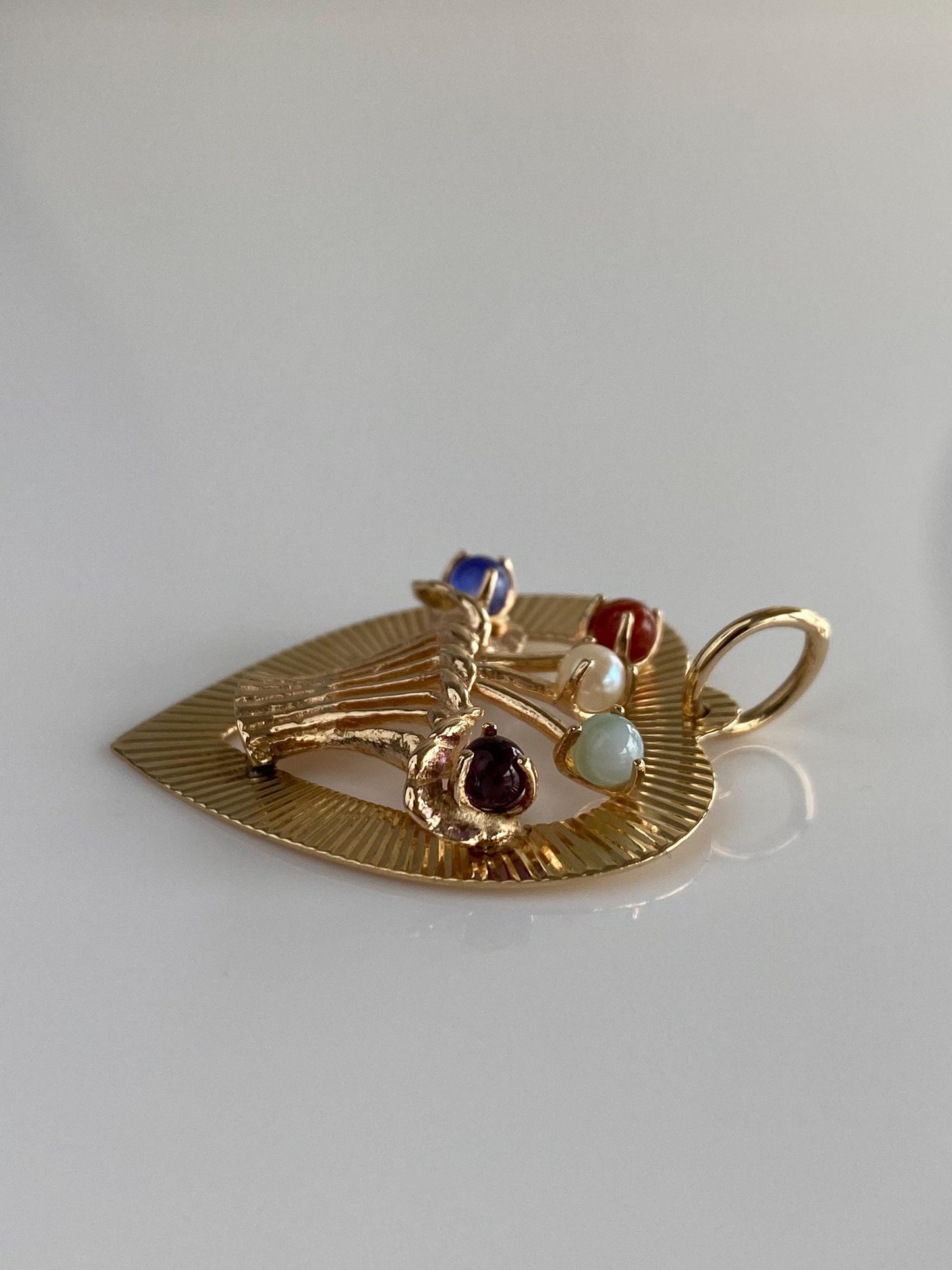 Vintage Solid 14k Yellow Gold Engine Turned Pearl Amethyst Carnelian Blue Chalcedony Agate Basket Heart Charm