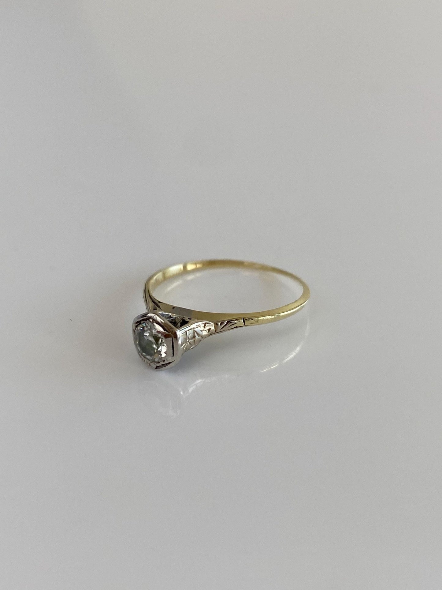 Vintage Solid 14k Yellow Gold & Platinum Diamond Art Deco Ring - Size 5.25