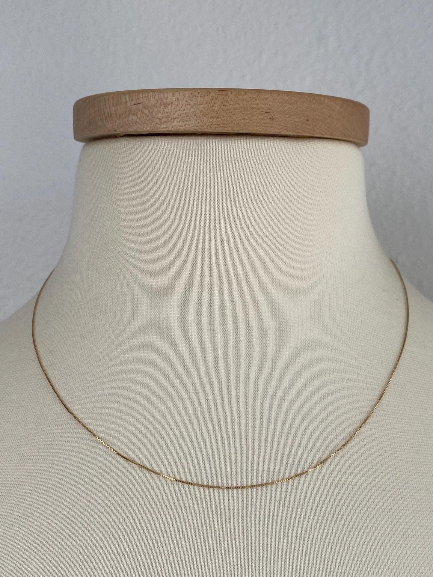 Vintage Solid 10k Yellow Gold Dainty Box Chain Necklace - 18.25 inches