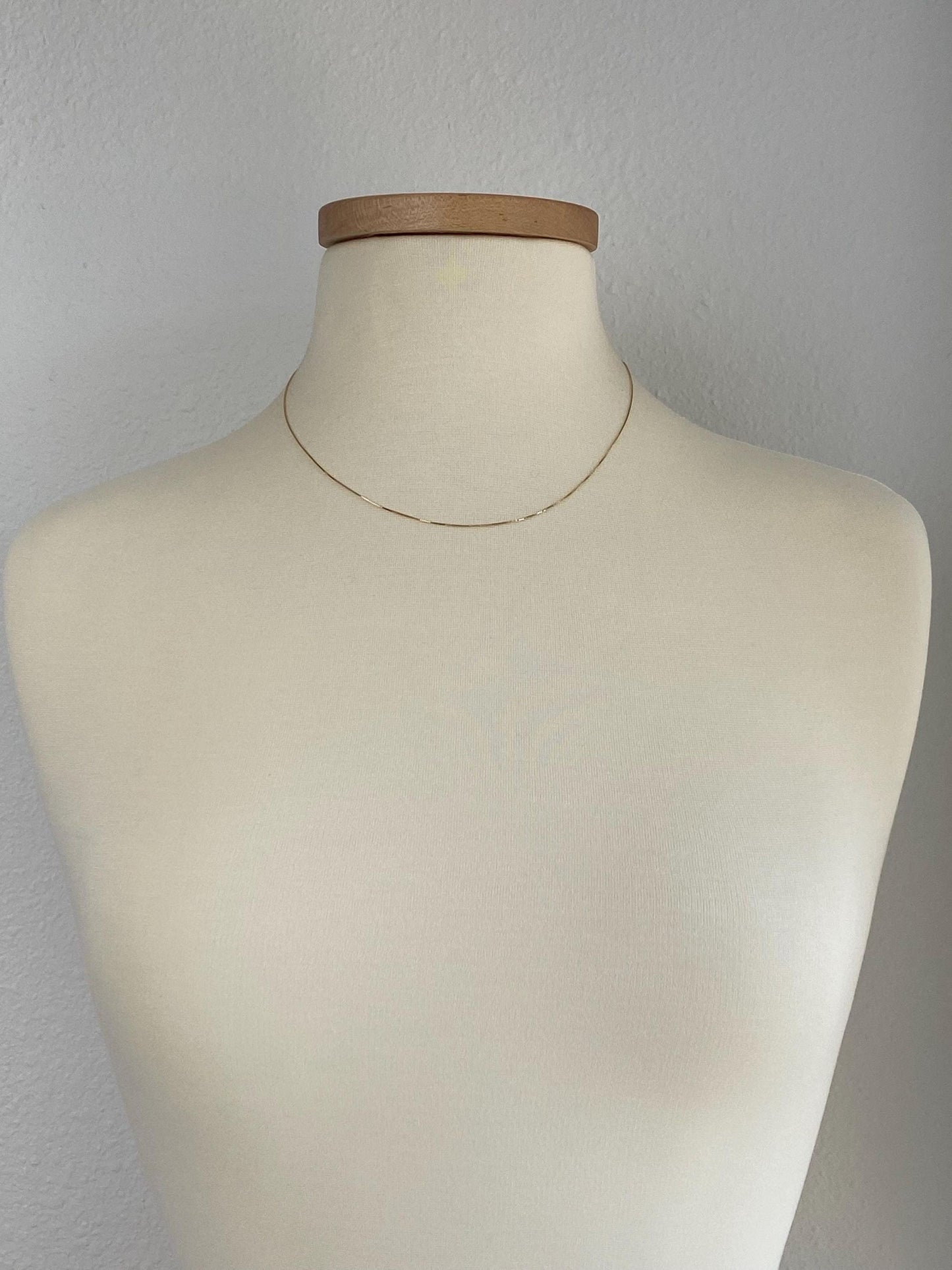 Vintage Solid 10k Yellow Gold Dainty Box Chain Necklace - 18.25 inches