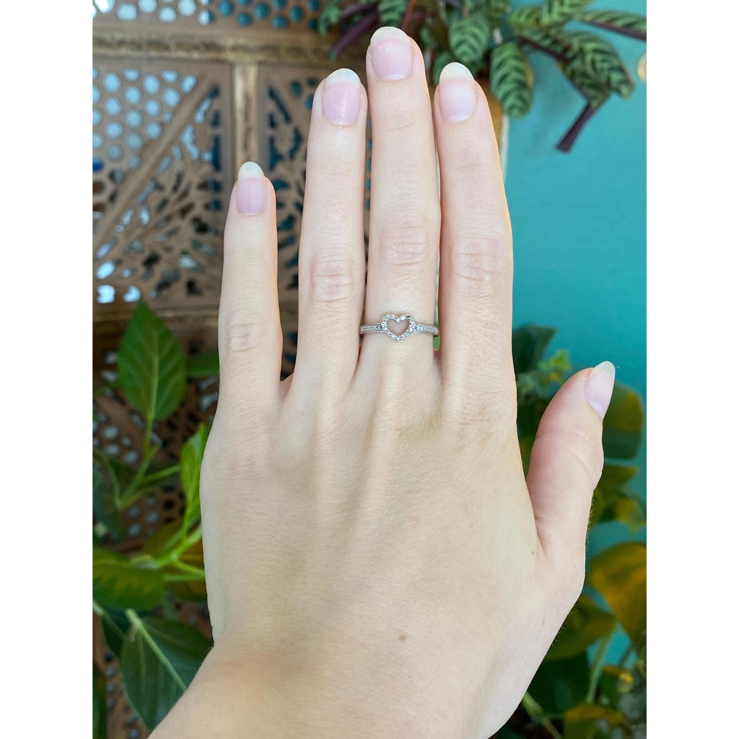 Vintage Solid 14k Yellow Gold Clear Sapphire Heart Ring - Size 6.5