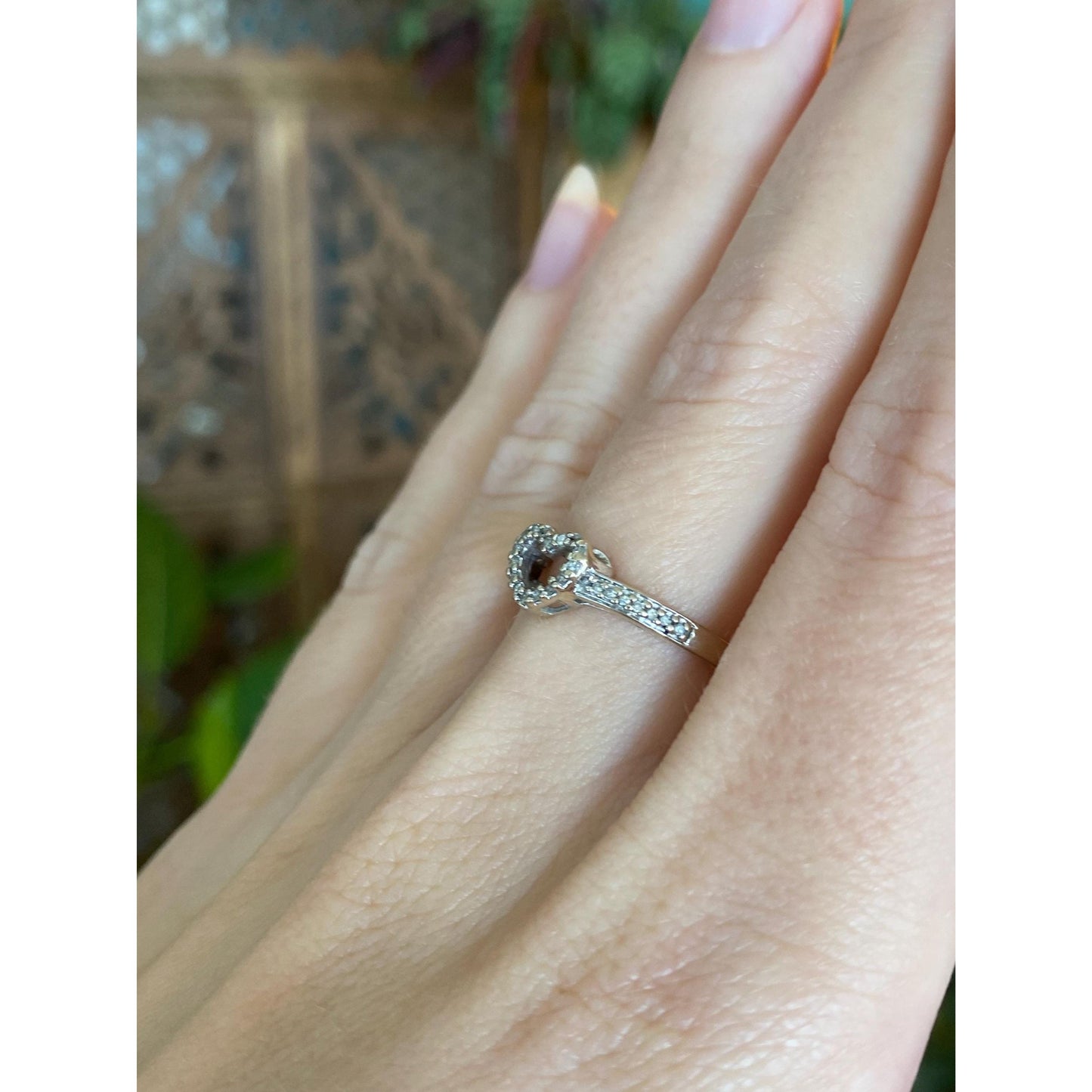 Vintage Solid 14k Yellow Gold Clear Sapphire Heart Ring - Size 6.5