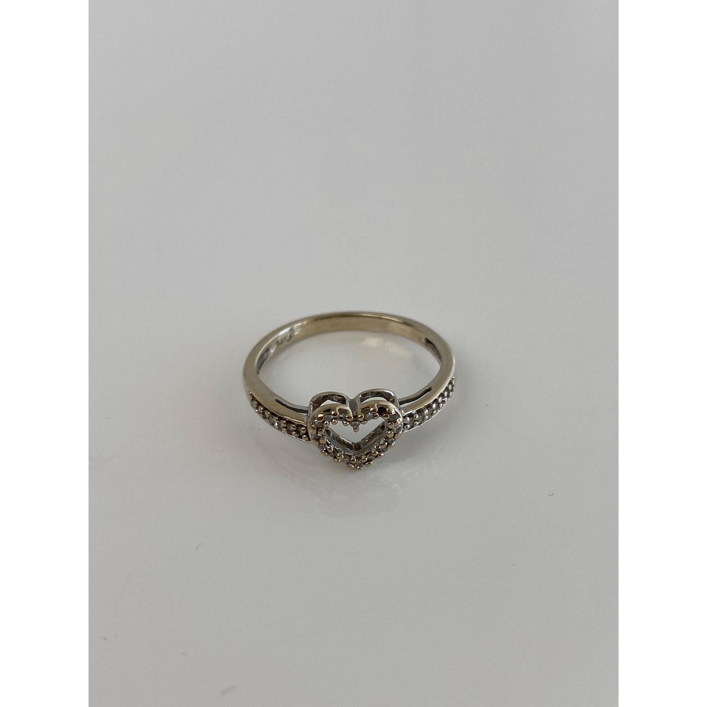 Vintage Solid 14k Yellow Gold Clear Sapphire Heart Ring - Size 6.5