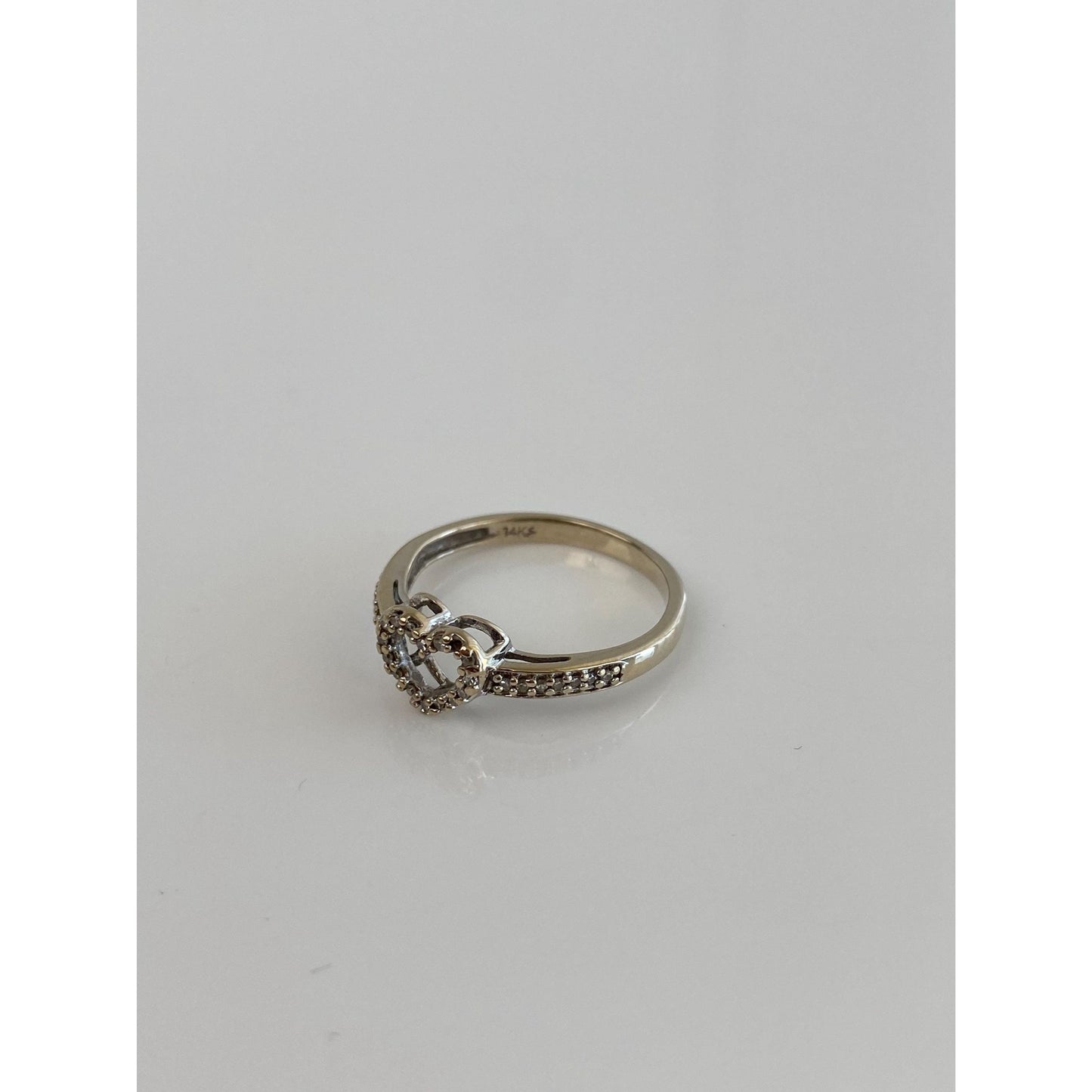 Vintage Solid 14k Yellow Gold Clear Sapphire Heart Ring - Size 6.5