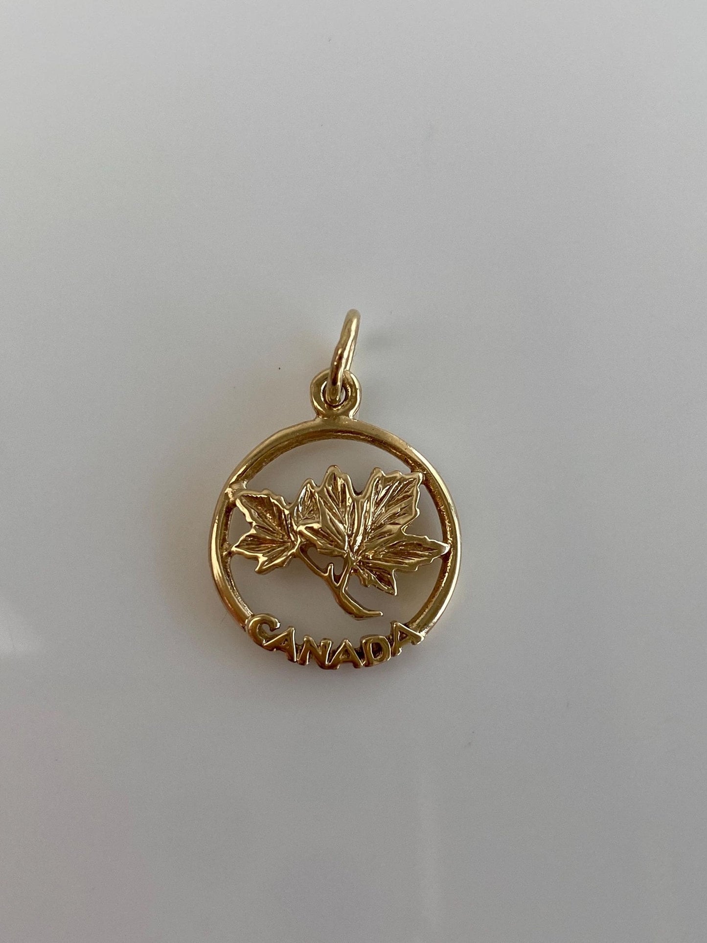 Vintage Solid 10k Yellow Gold Canada Charm