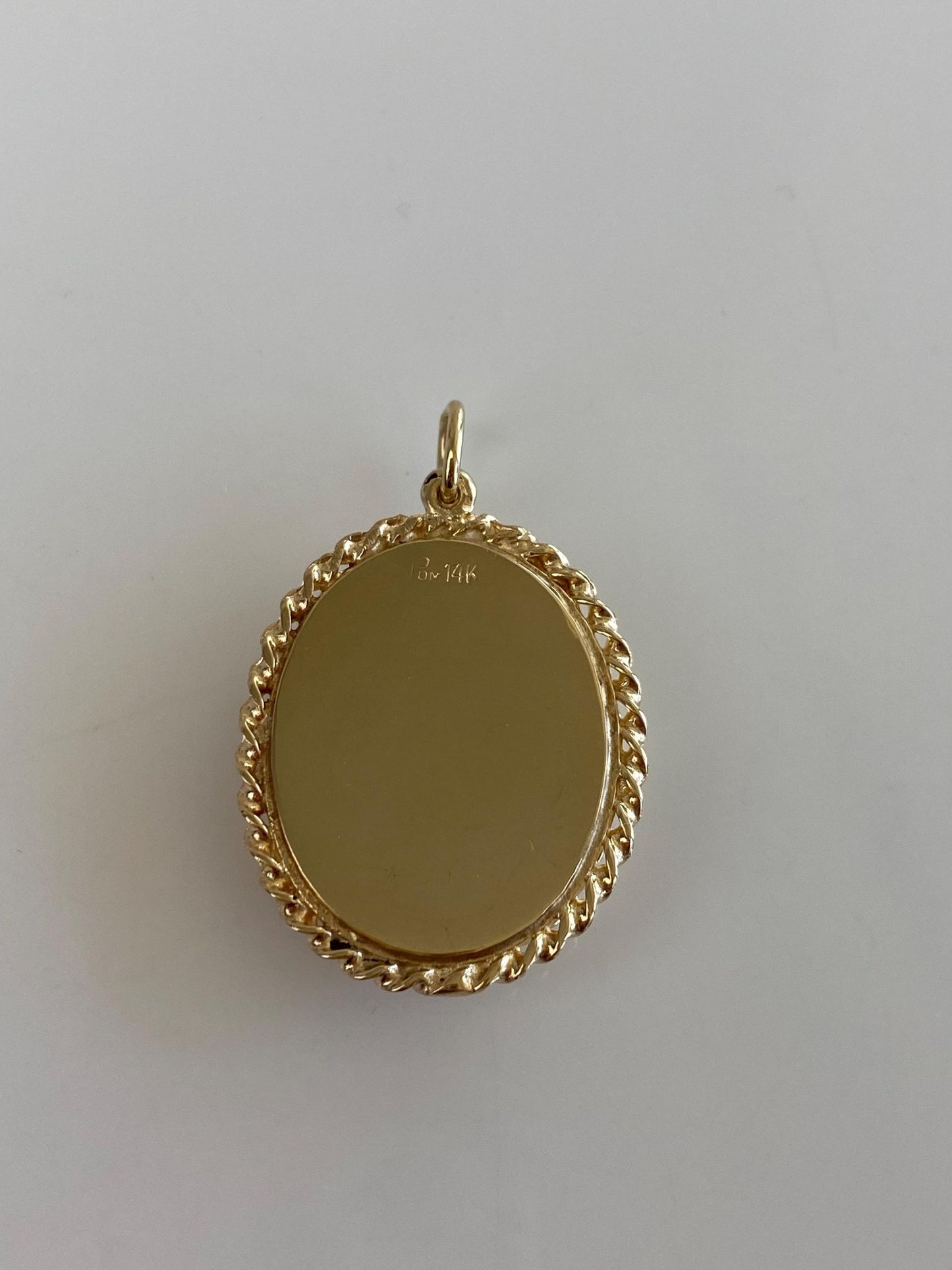 Vintage Solid 14k Yellow Gold Crosshatch Pattern Locket Charm