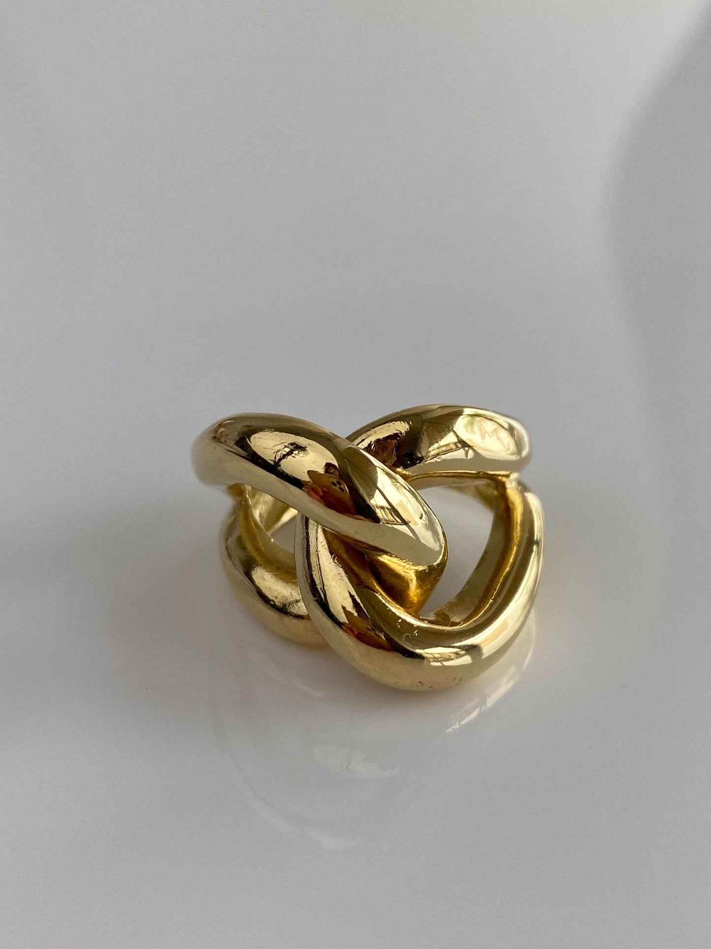 Vintage Solid 18k Yellow Gold Chunky Open Knot Ring Band - Size 5.75