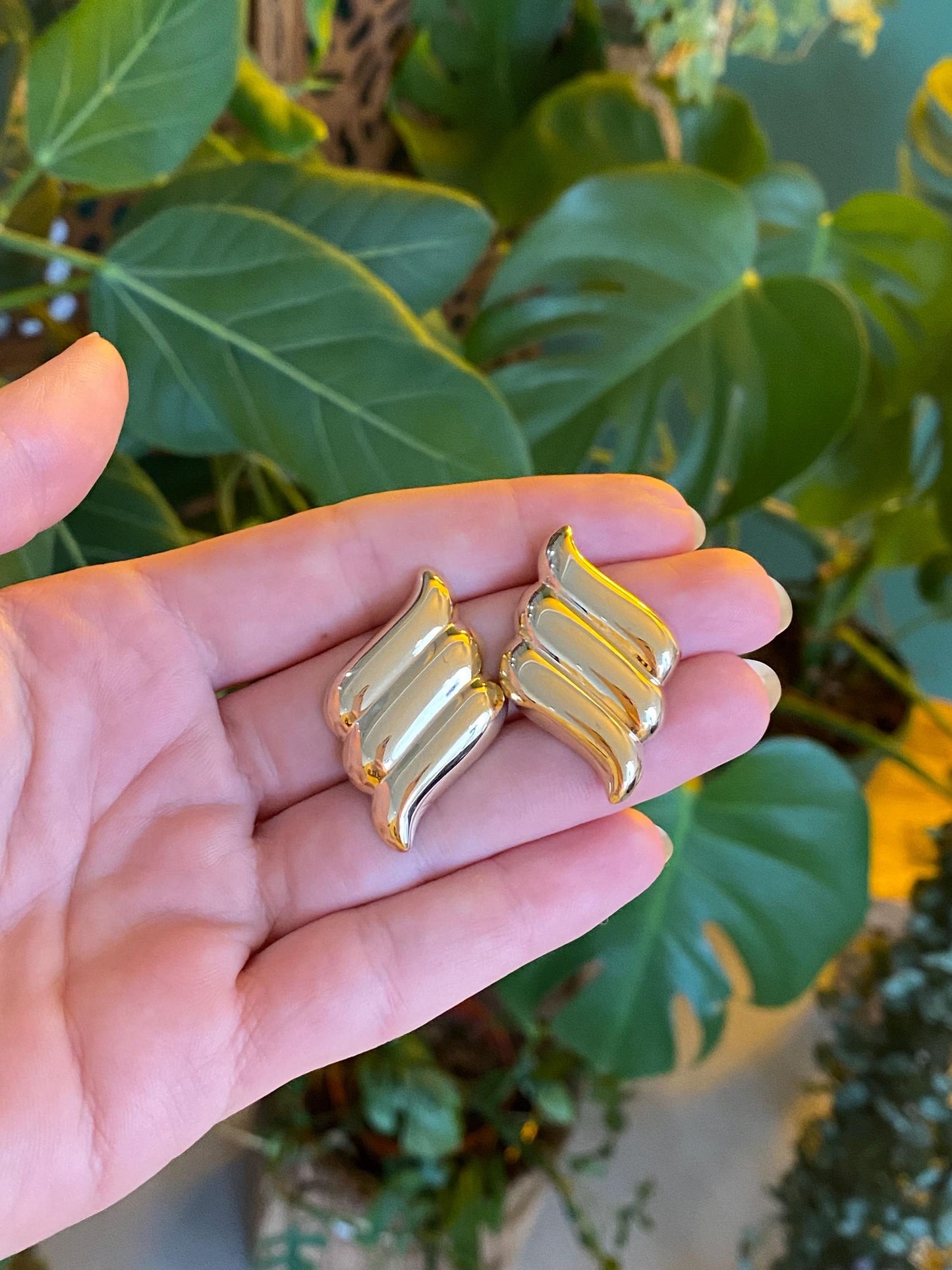 Vintage Solid 14k Yellow Gold Design Stud Earrings