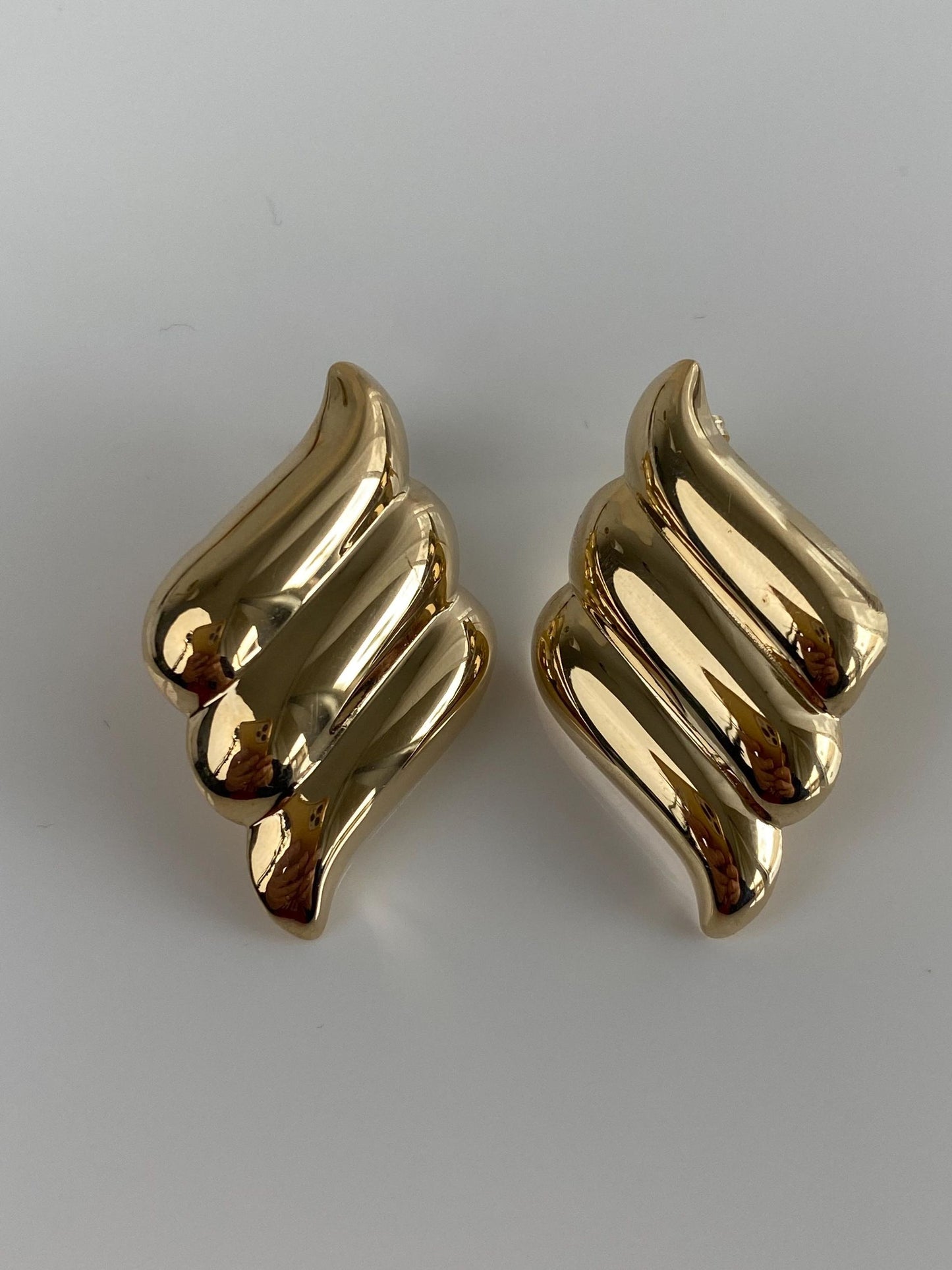 Vintage Solid 14k Yellow Gold Design Stud Earrings
