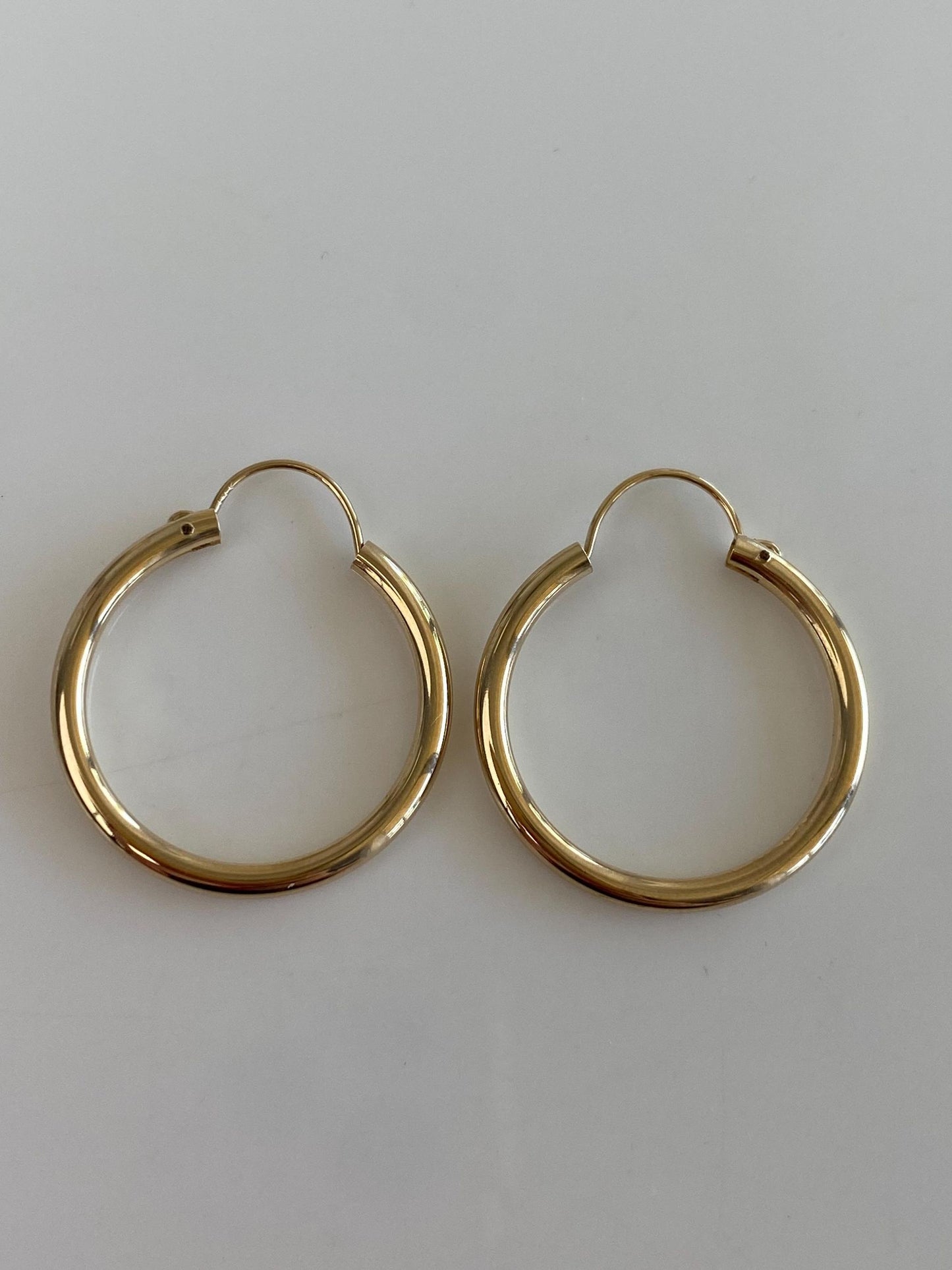 Vintage 14k Yellow Gold Hoop Earrings