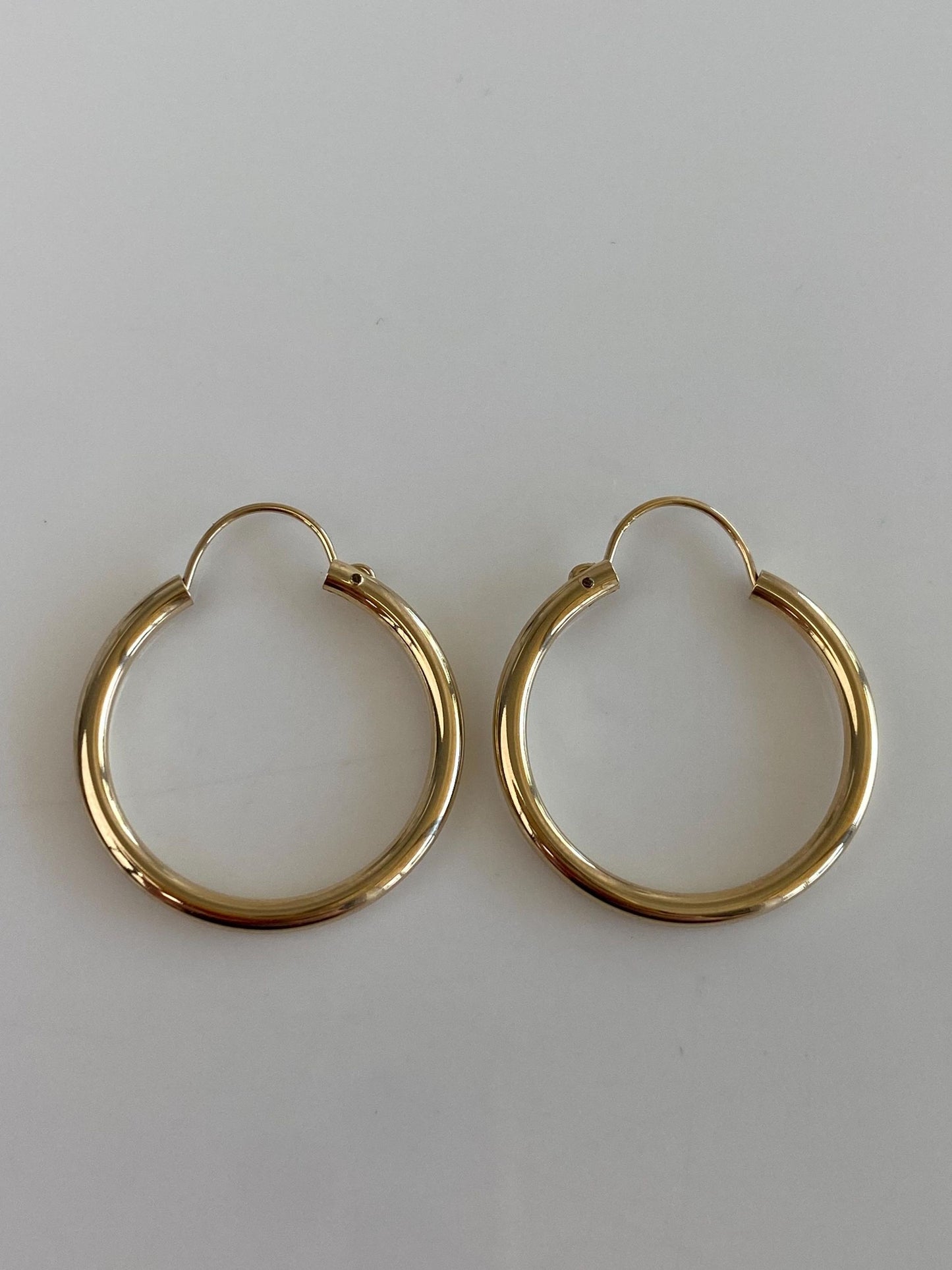 Vintage 14k Yellow Gold Hoop Earrings