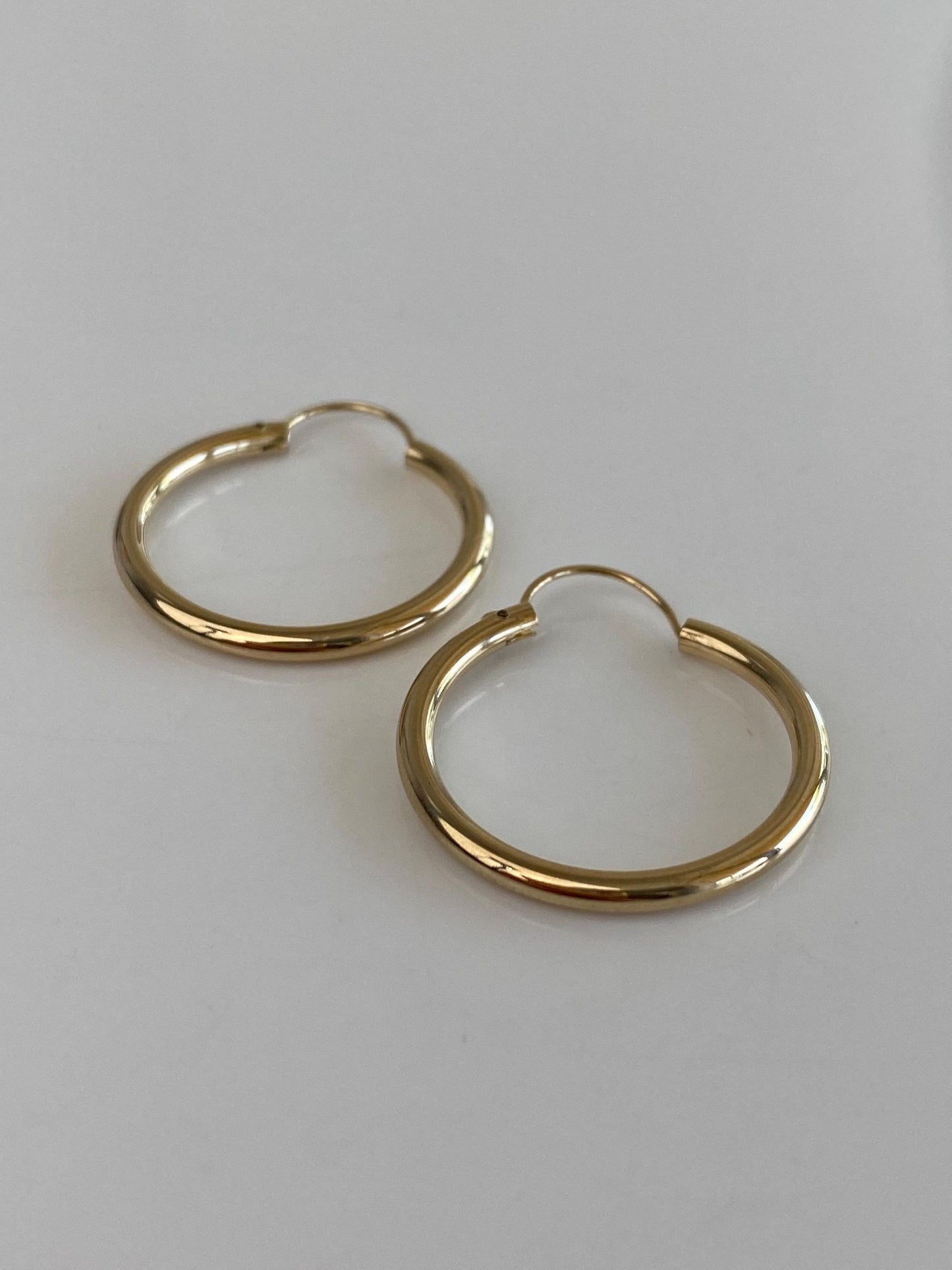 Vintage 14k Yellow Gold Hoop Earrings