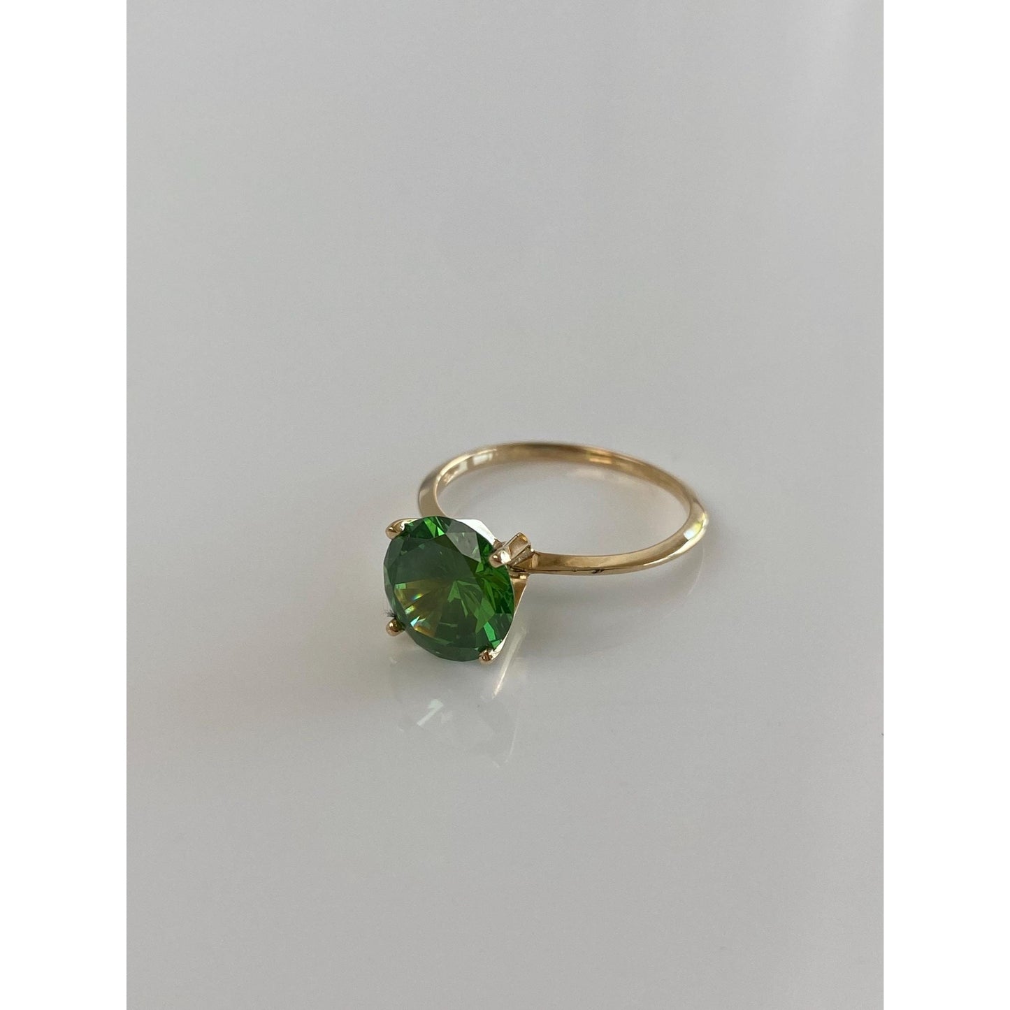 Solid 14k Yellow Gold Green Cubic Zirconia Ring - Size 6