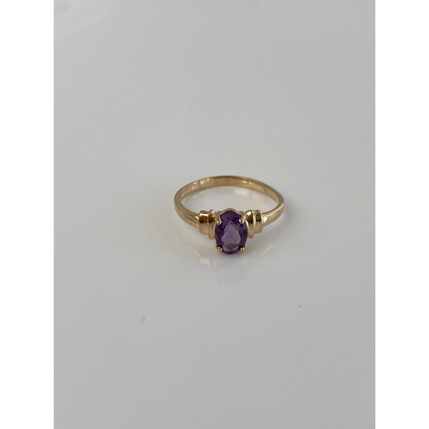 Vintage Solid 14k Yellow Gold Amethyst Ring - Size 5.25