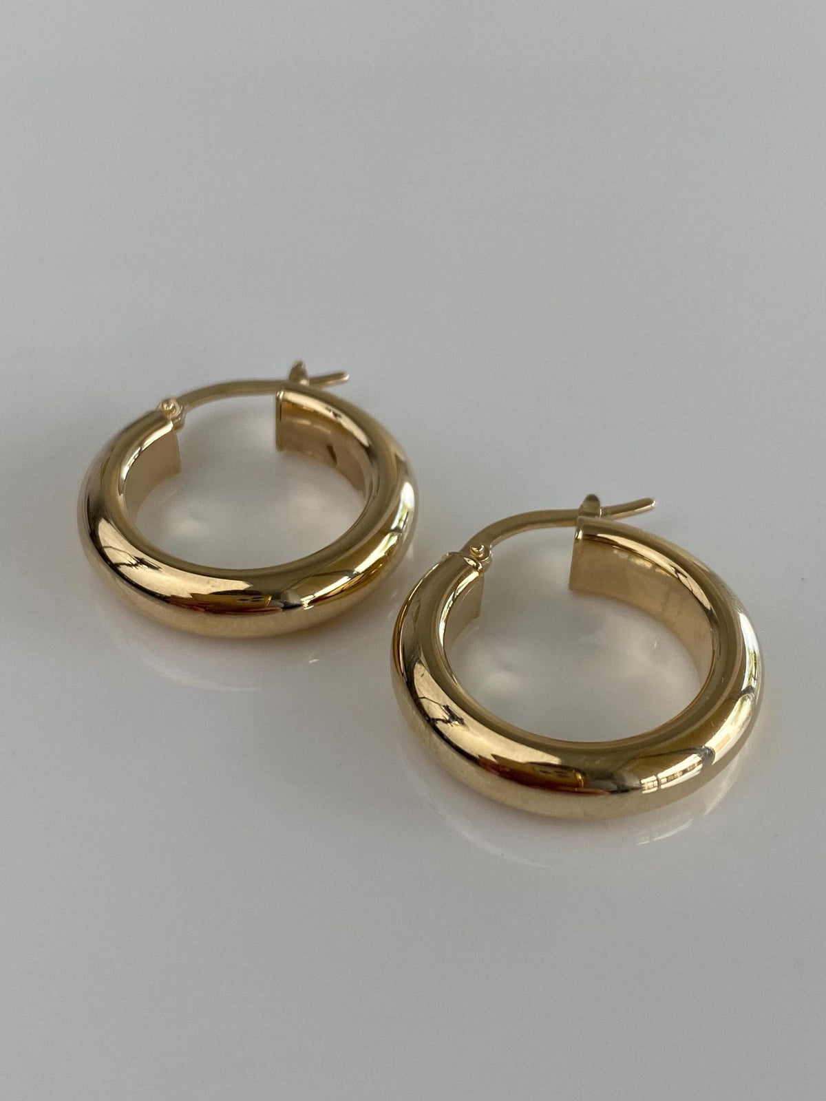 Vintage 14k Yellow Gold Chunky Hoop Earrings
