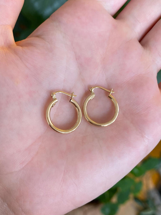 Vintage 14k Yellow Gold Hoop Earrings