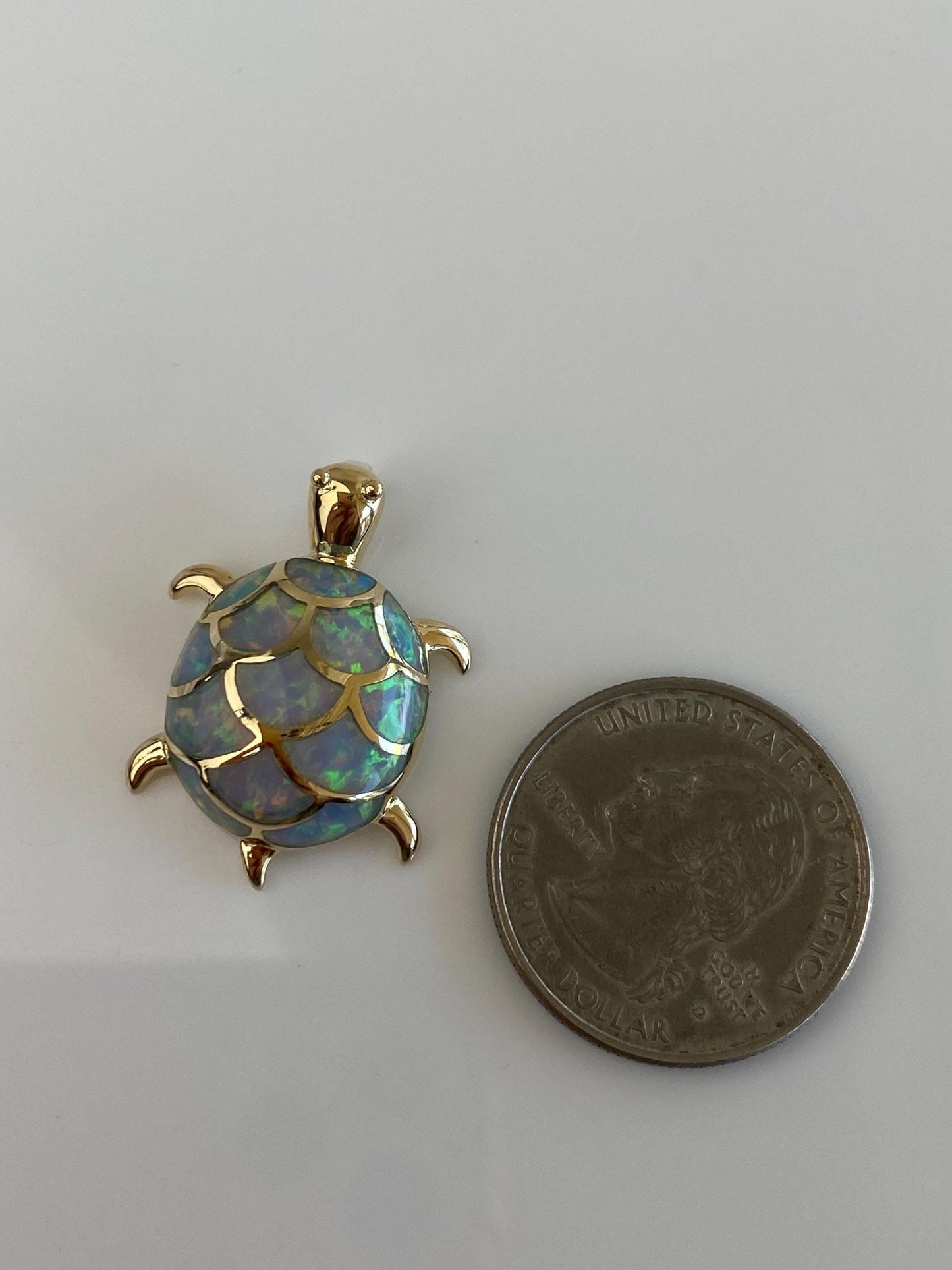 Vintage 14k Yellow Gold Opal Mother of Pearl Turtle Charm