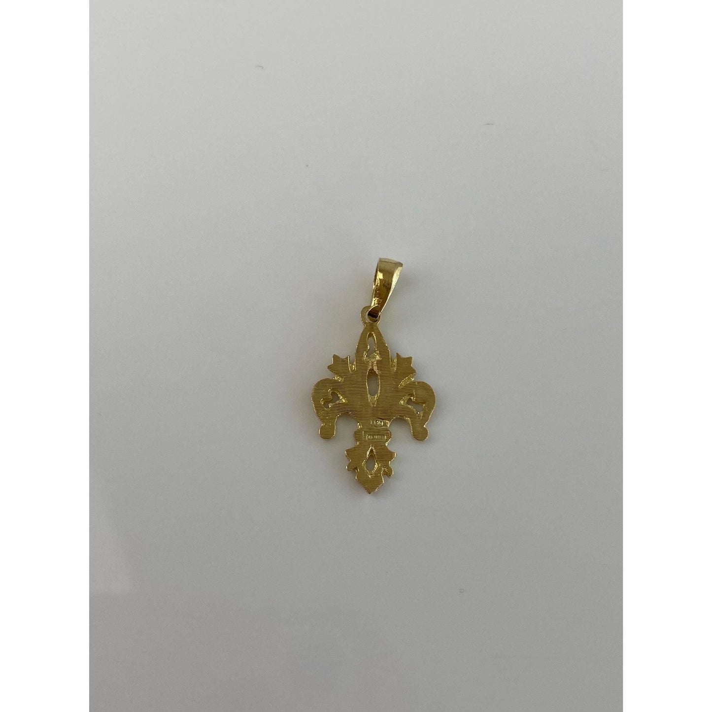 Vintage Solid 18k Yellow Gold Fleur-de-lis Charm