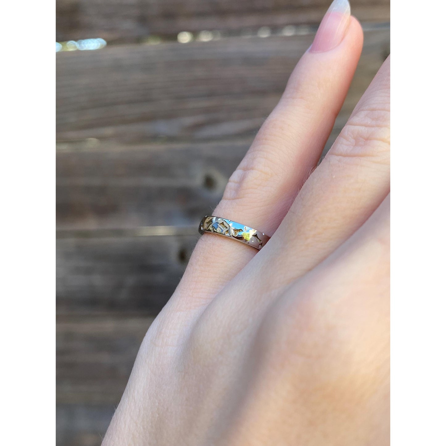 Vintage Solid 14k White Gold Designed Ring Band - Size 3.75