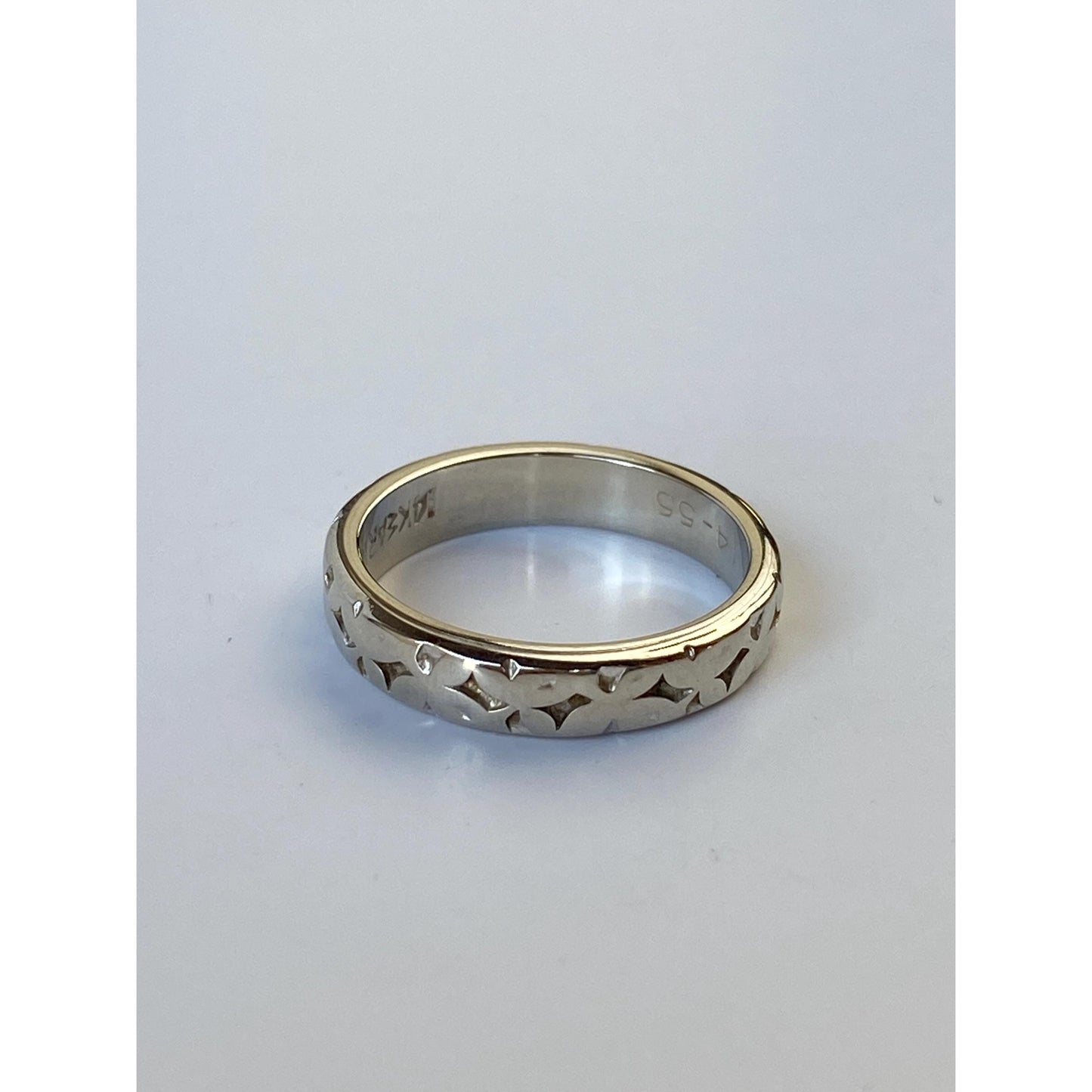 Vintage Solid 14k White Gold Designed Ring Band - Size 3.75