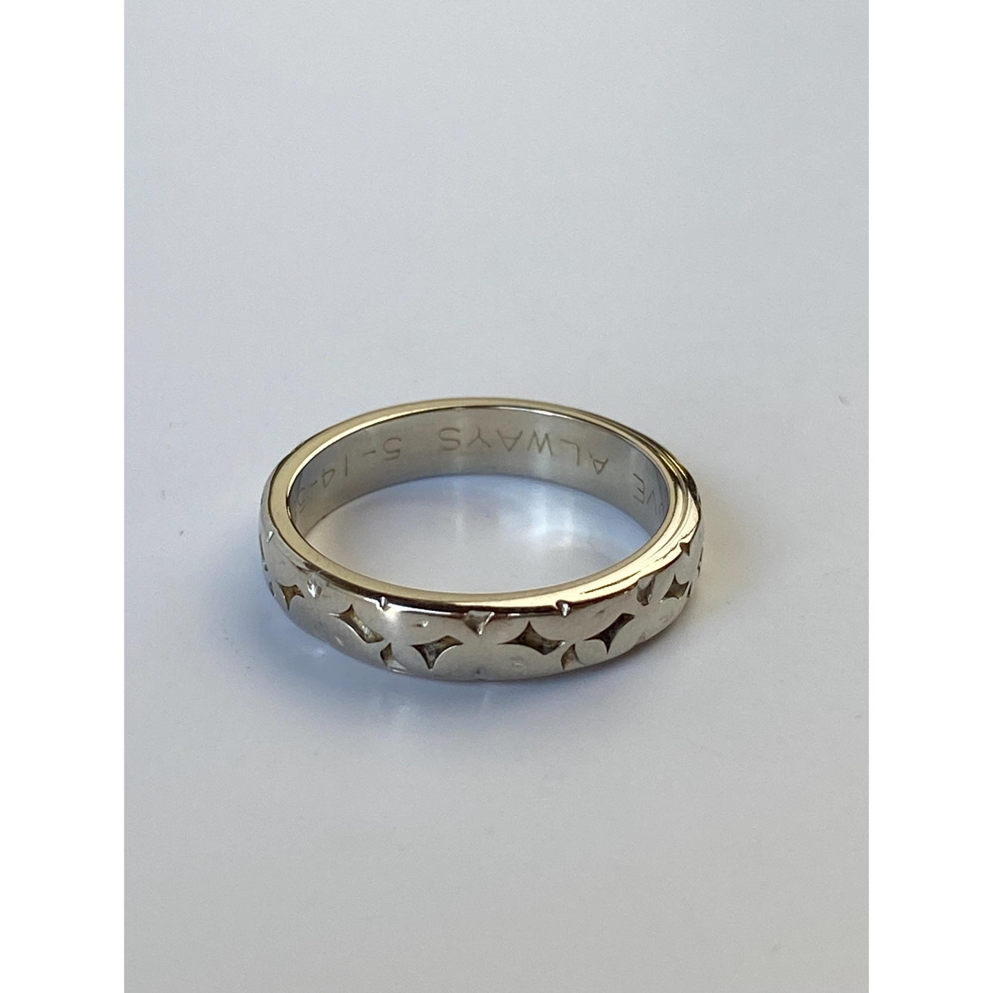 Vintage Solid 14k White Gold Designed Ring Band - Size 3.75