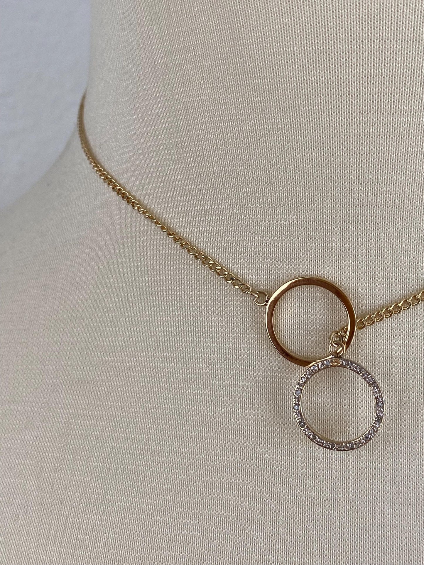 Vintage Solid 14k Yellow Gold Diamond Circles Curb Chain Necklace - 15 inches