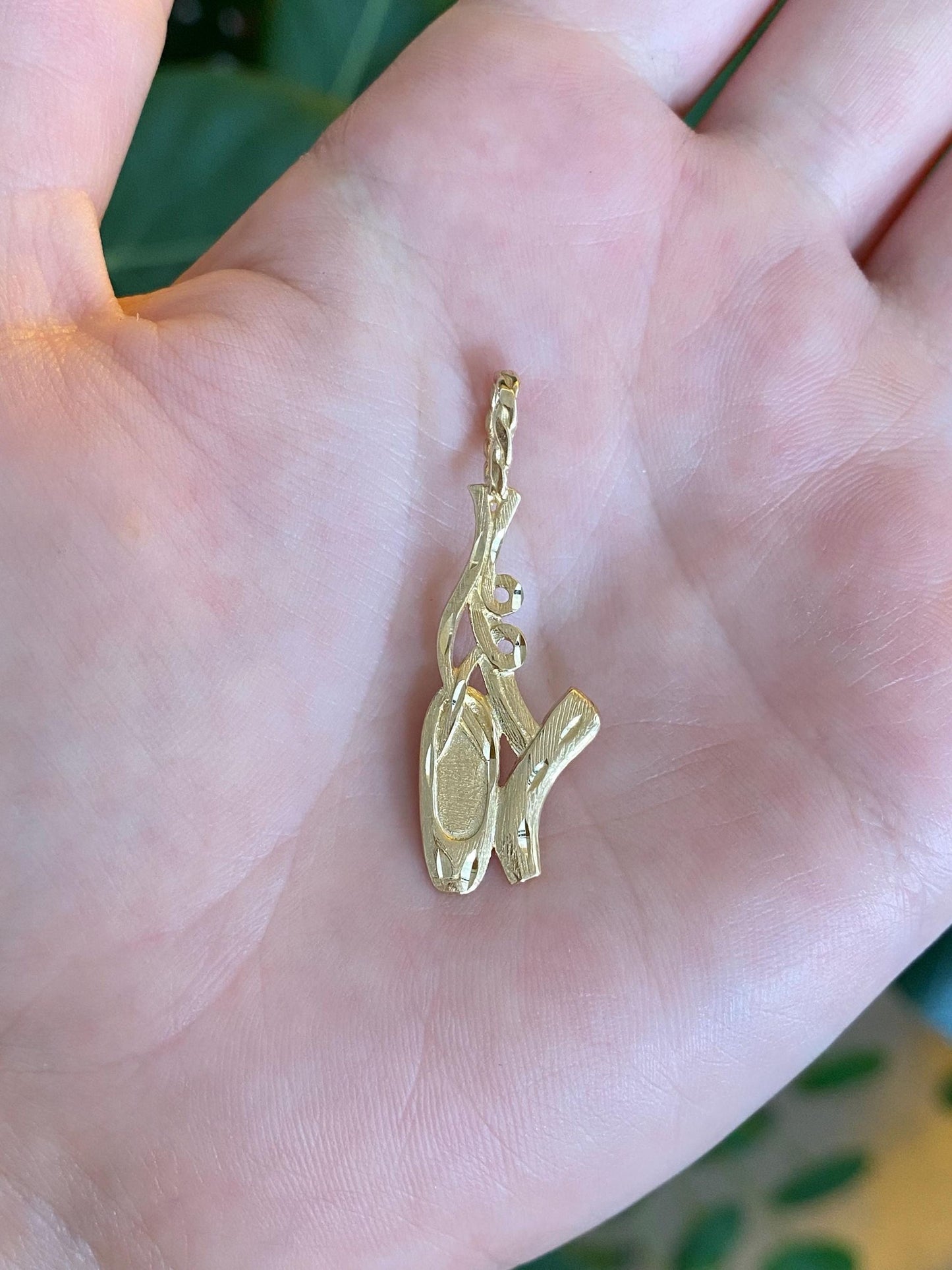 Vintage Solid 14k Yellow Gold Diamond Cut Ballet Pointe Shoes Charm