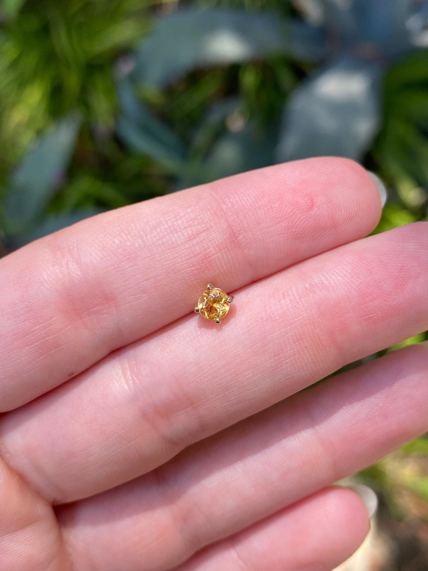 Vintage Solid 14k Yellow Gold Citrine Single Stud Earring