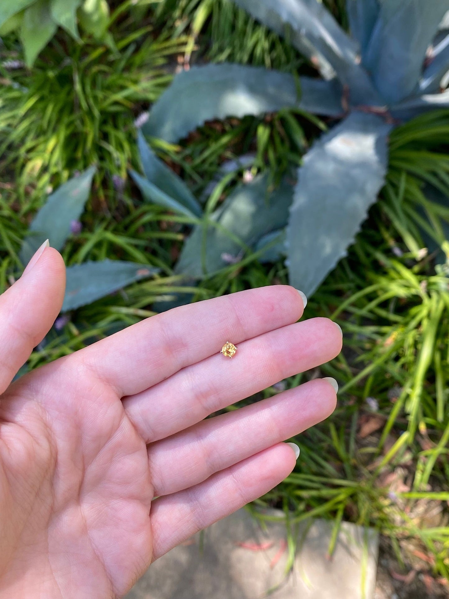 Vintage Solid 14k Yellow Gold Citrine Single Stud Earring