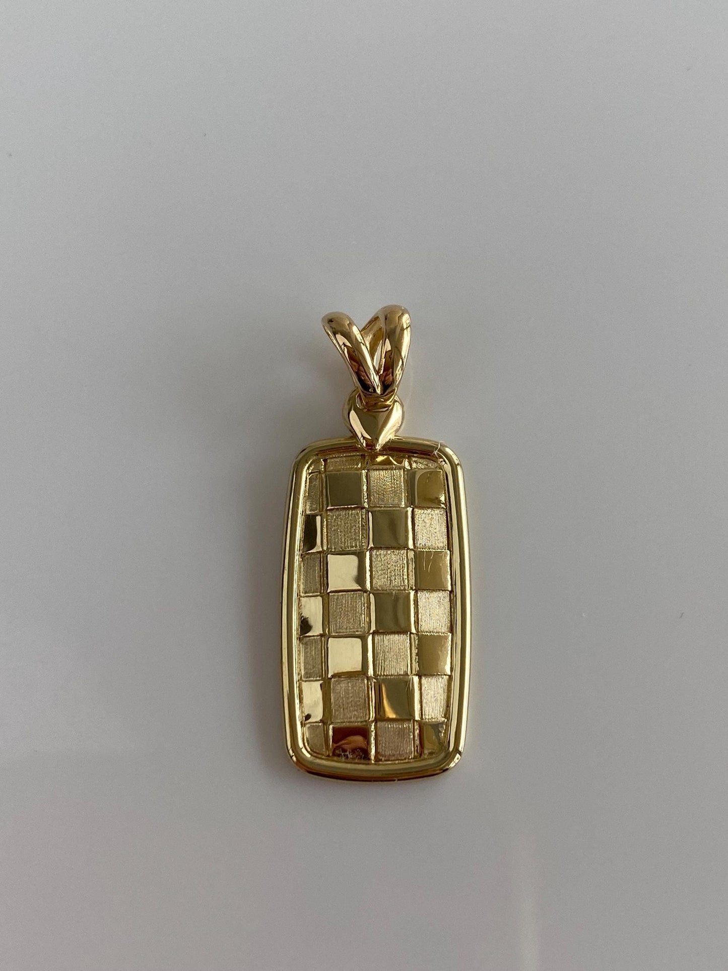 Vintage Solid 18k Yellow Gold Basketweave Checkerboard Charm