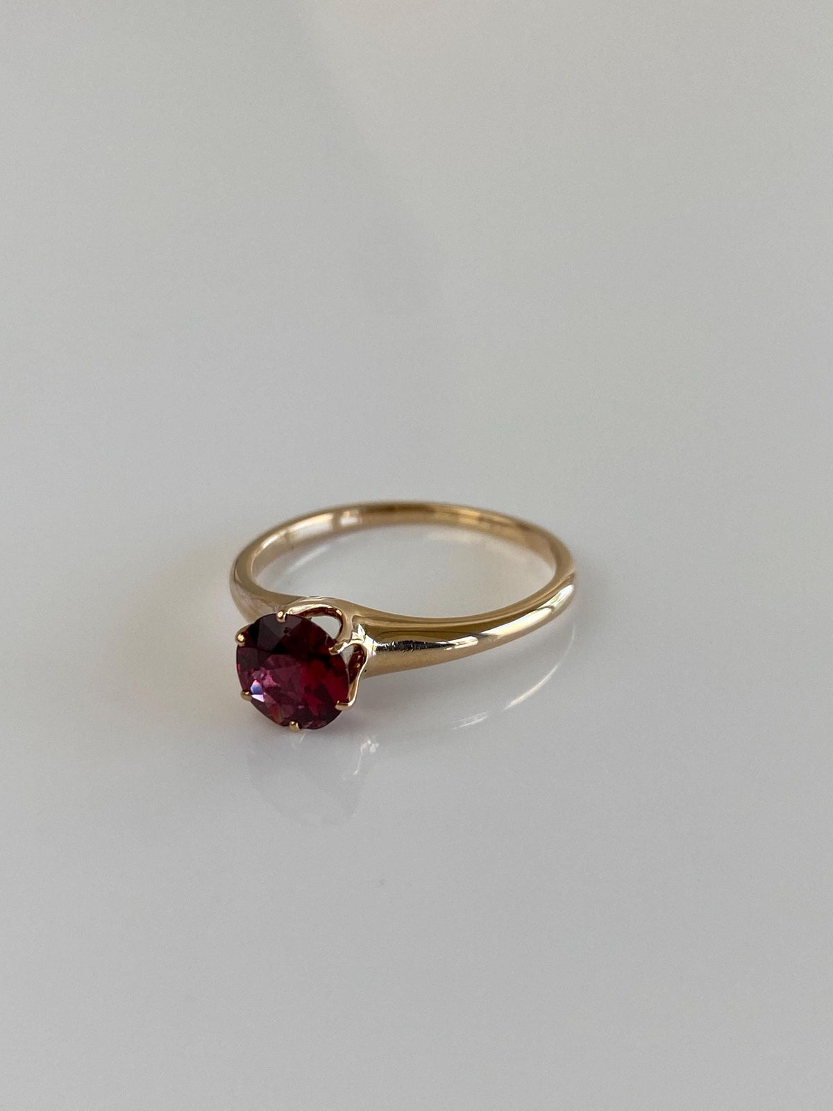 Vintage Solid 14k Yellow Gold Red Cubic Zirconia Ring - Size 6.75