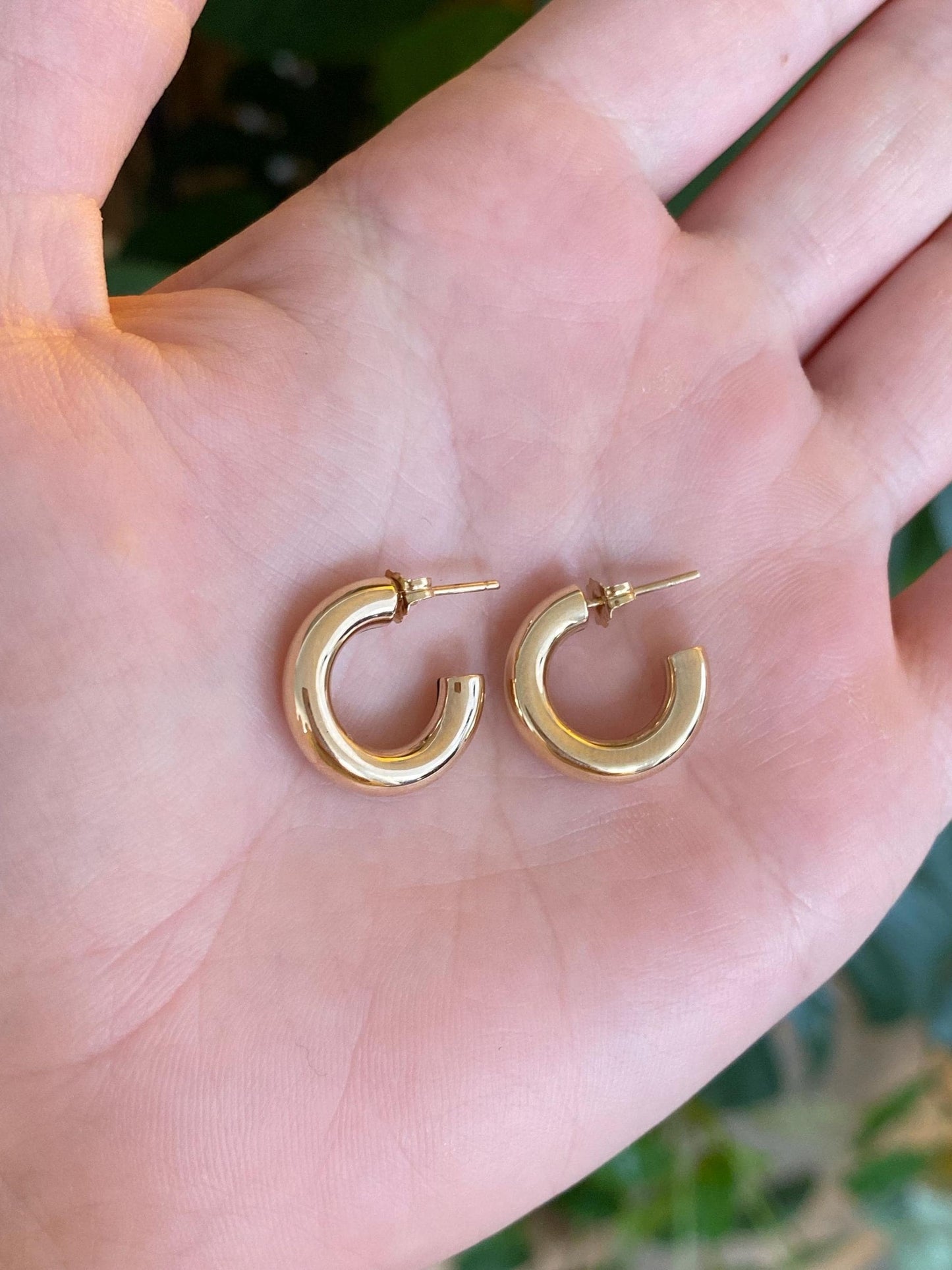 Vintage 9k Yellow Gold Chunky Small Hoop Earrings