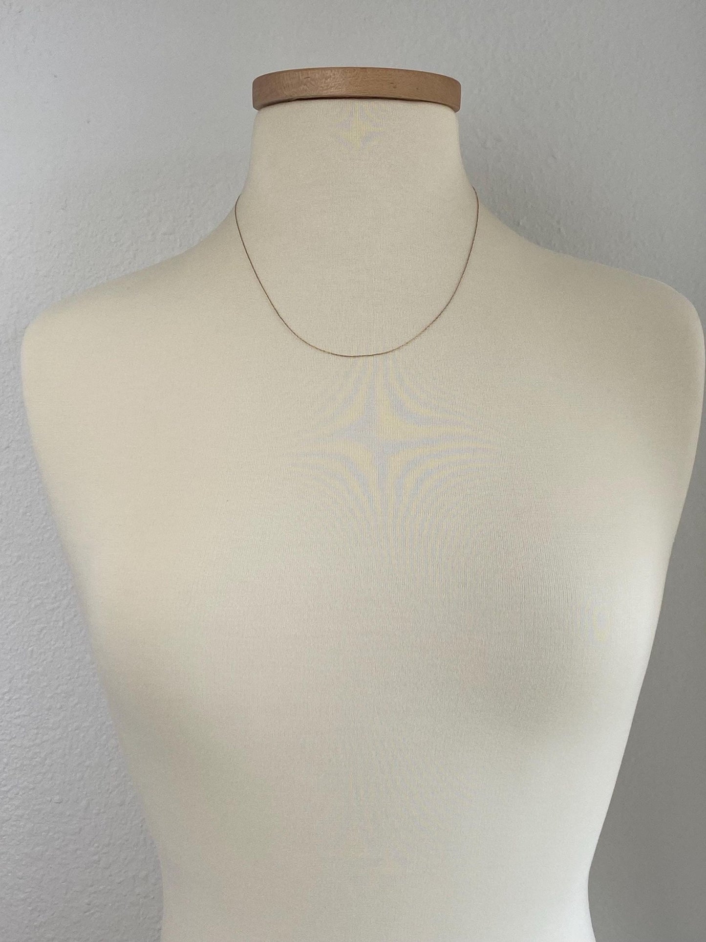 Vintage Solid 10k Yellow Gold Dainty Chain Necklace - 19.25 inches