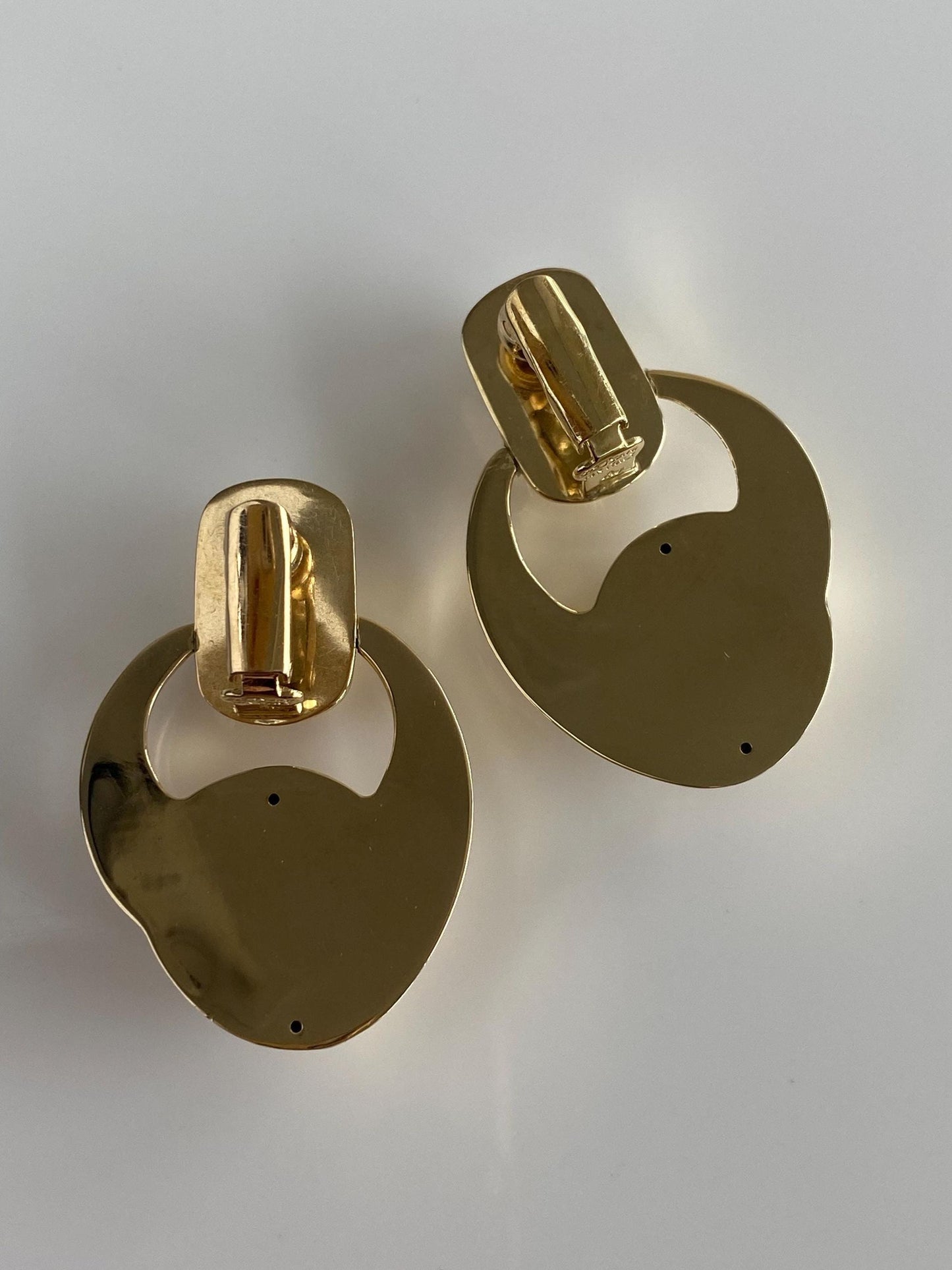 Vintage 14k Yellow Gold Scalloped Drop Stud Earrings