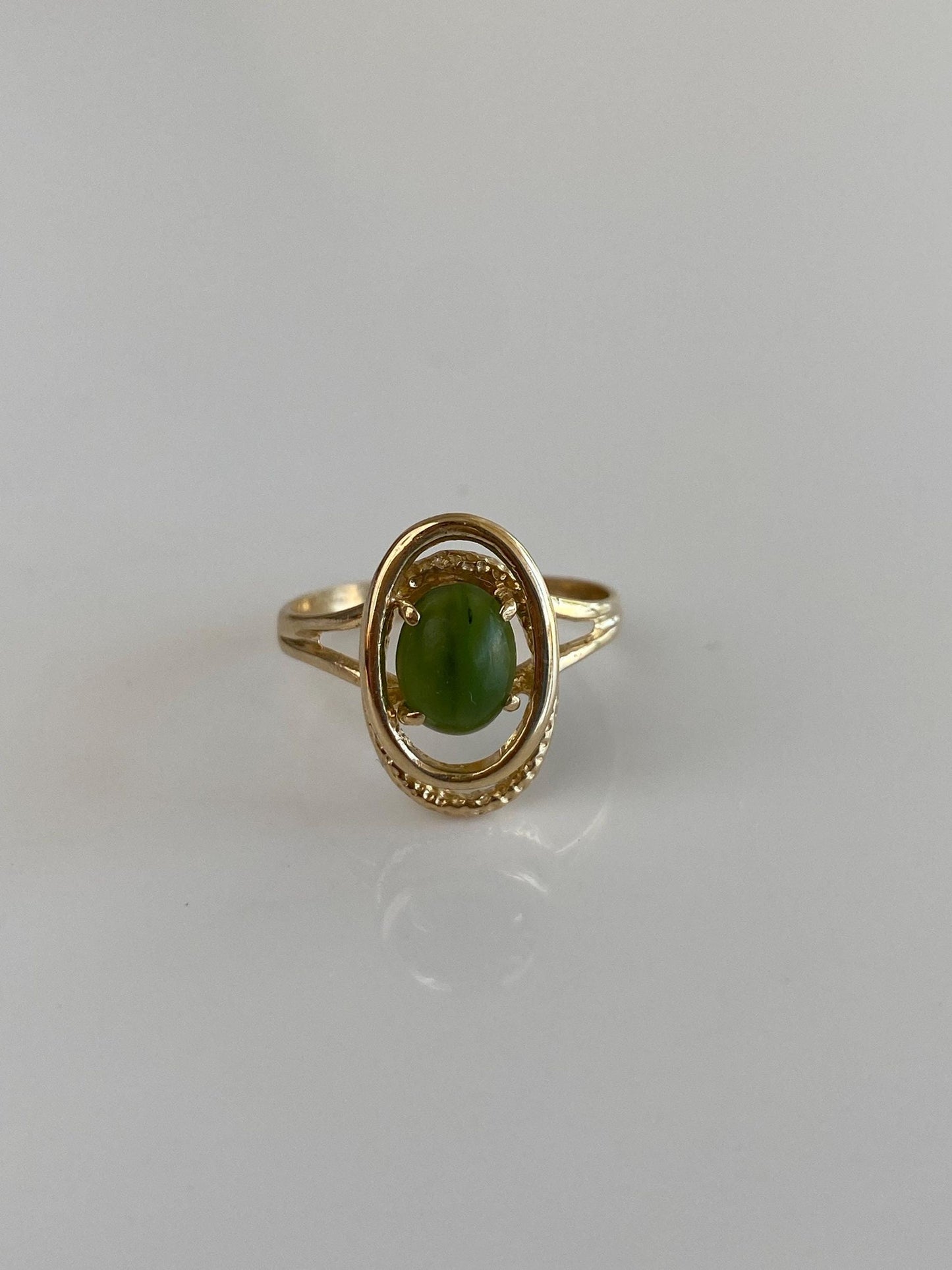 Vintage Solid 14k Yellow Gold Nephrite Ring - Size 6