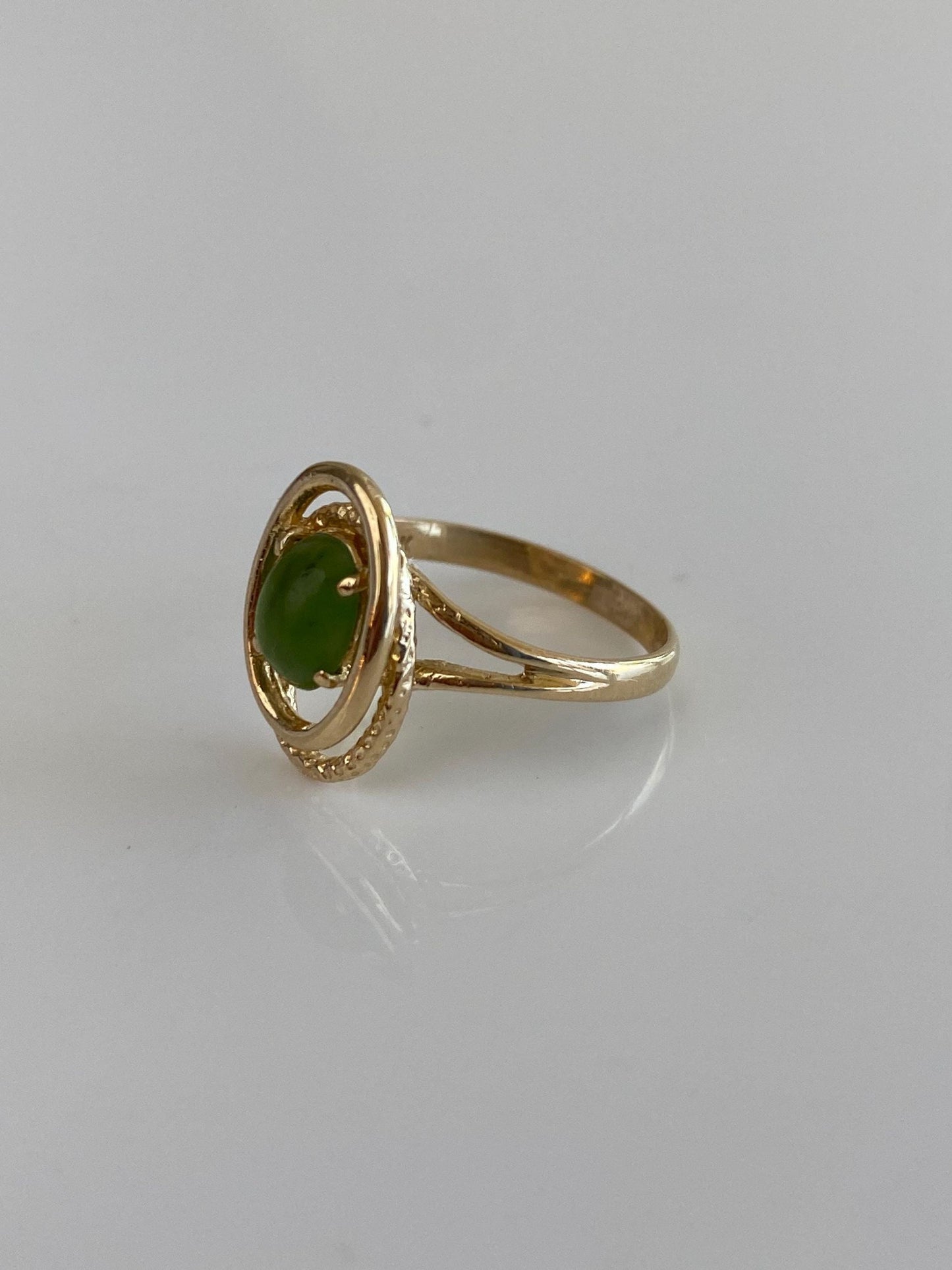 Vintage Solid 14k Yellow Gold Nephrite Ring - Size 6
