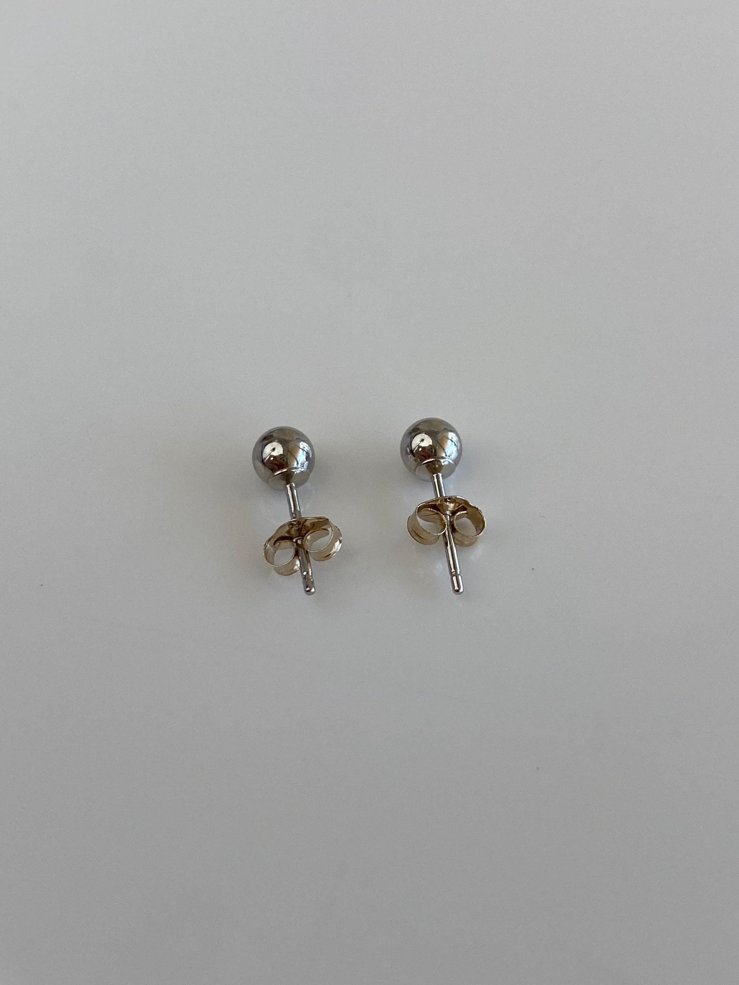 Vintage 14k White Gold Ball Stud Earrings