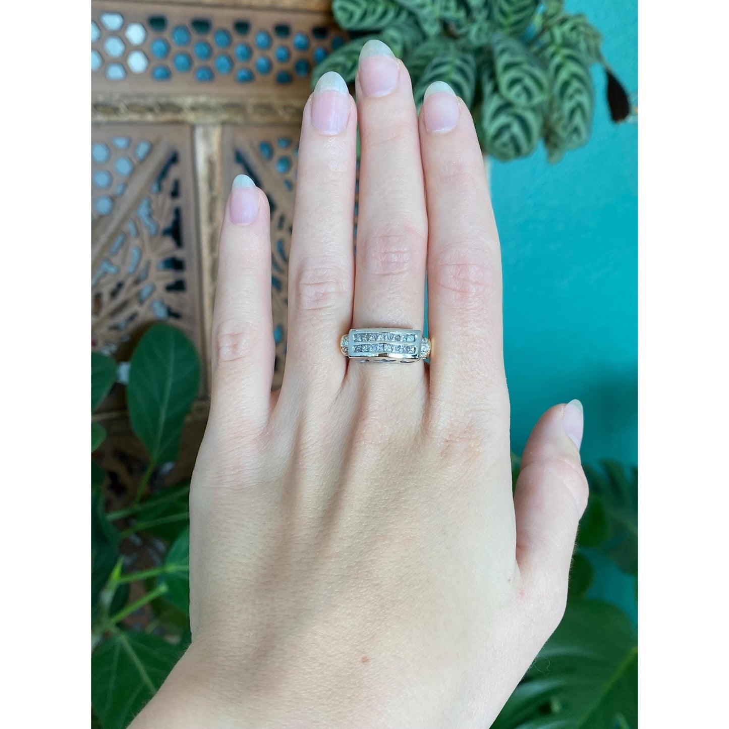 Vintage Solid 14k Yellow & White Gold Diamond Ring Band - Size 7