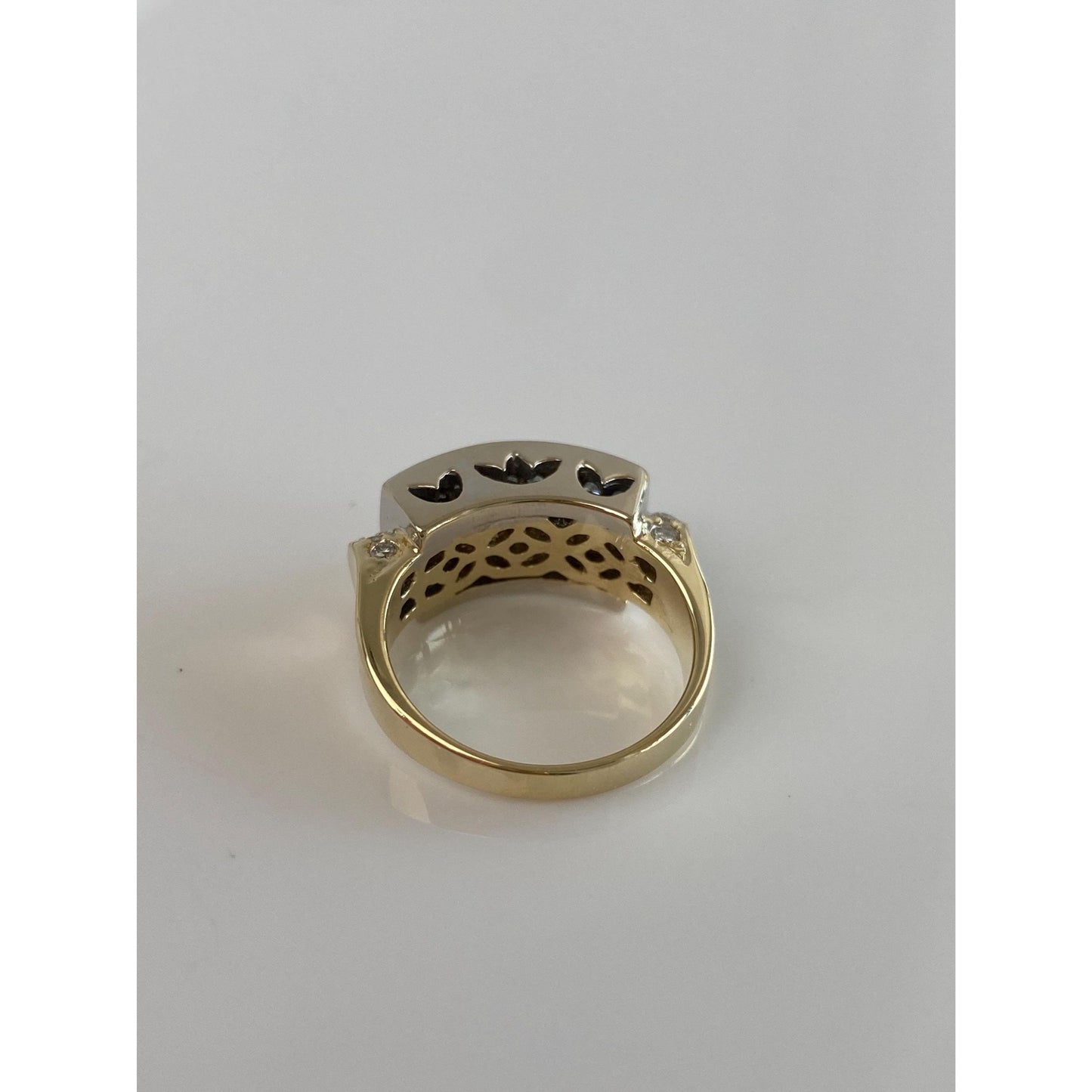 Vintage Solid 14k Yellow & White Gold Diamond Ring Band - Size 7