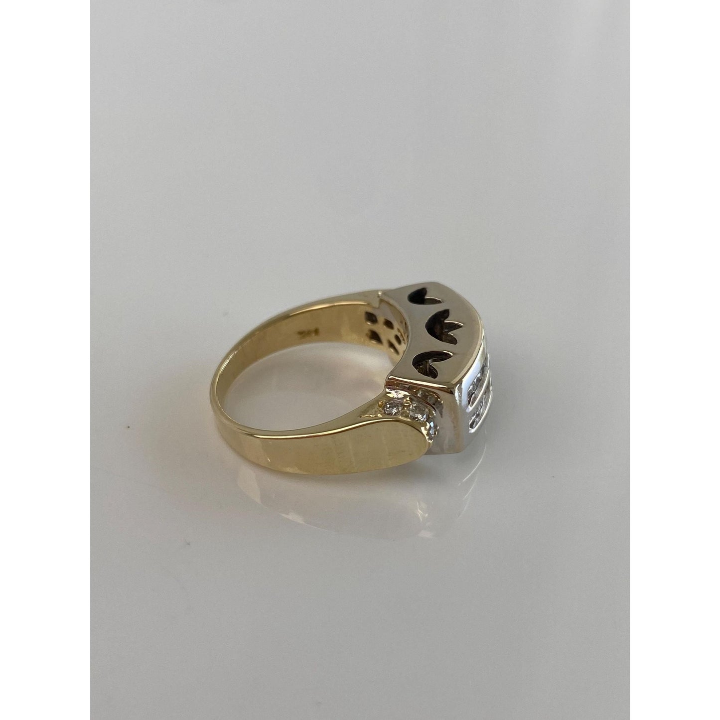 Vintage Solid 14k Yellow & White Gold Diamond Ring Band - Size 7