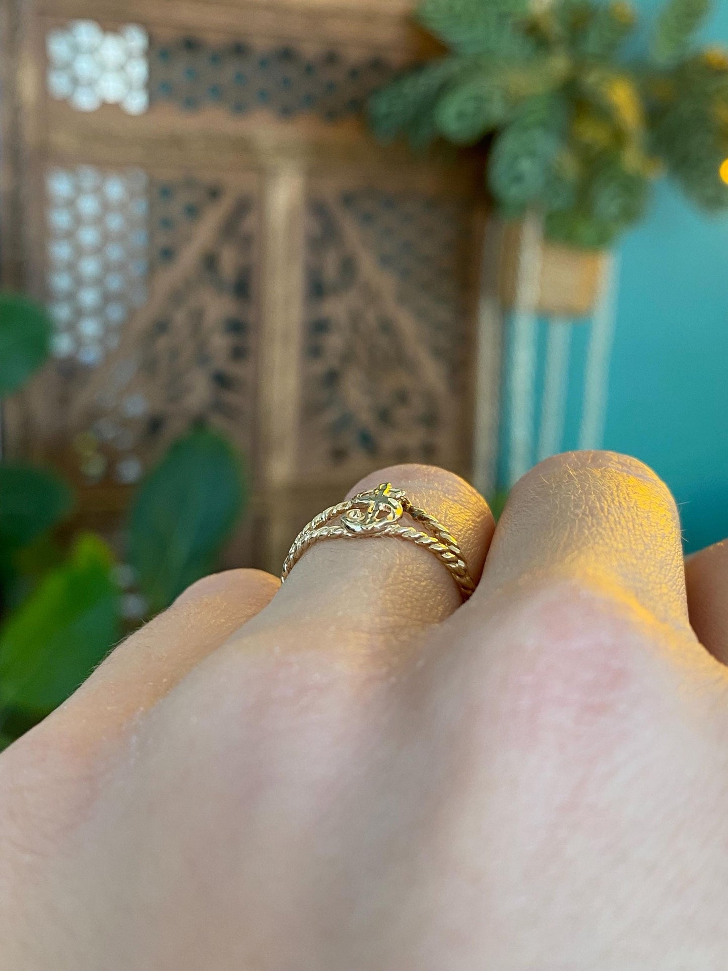 Vintage Solid 14k Yellow Gold Money Sign Ring - Size 4.5