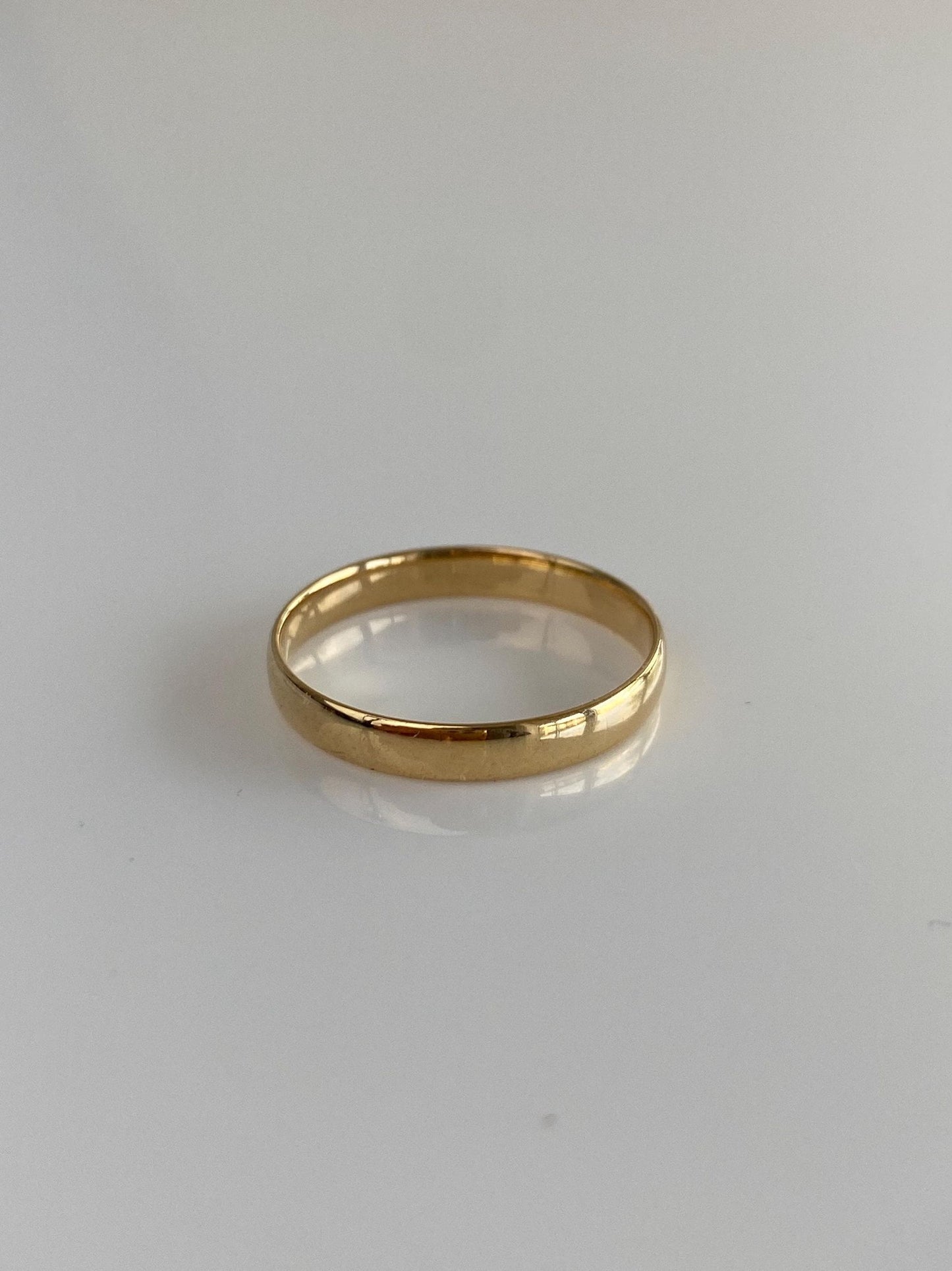 Vintage Solid 14k Yellow Gold Ring Band - Size 7.5